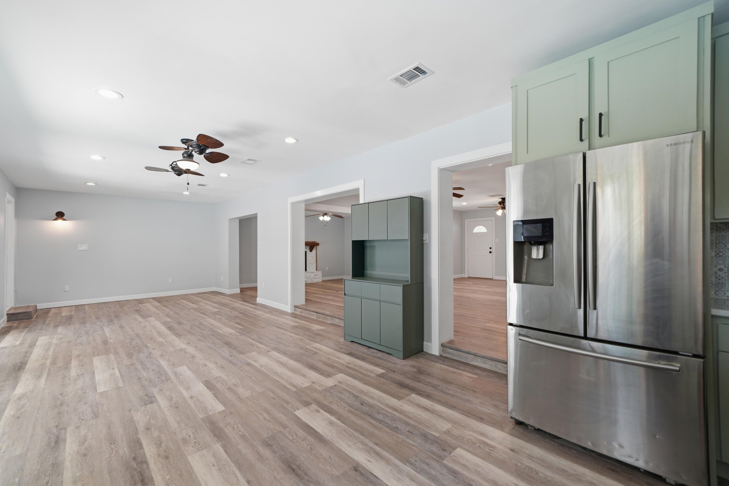 HIGHLAND PARKS - Residential