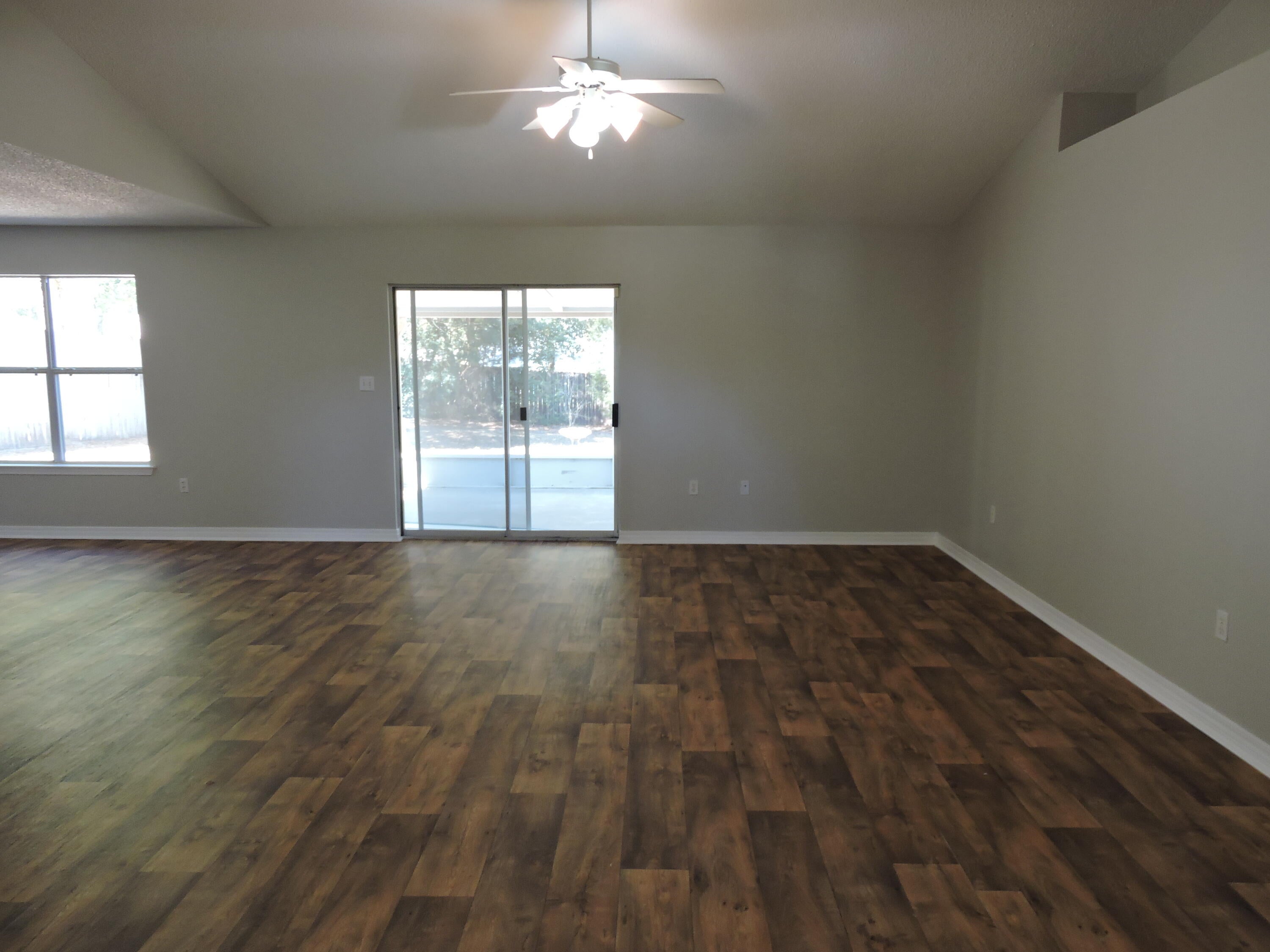 SUGAR CREEK S/D - Residential Lease