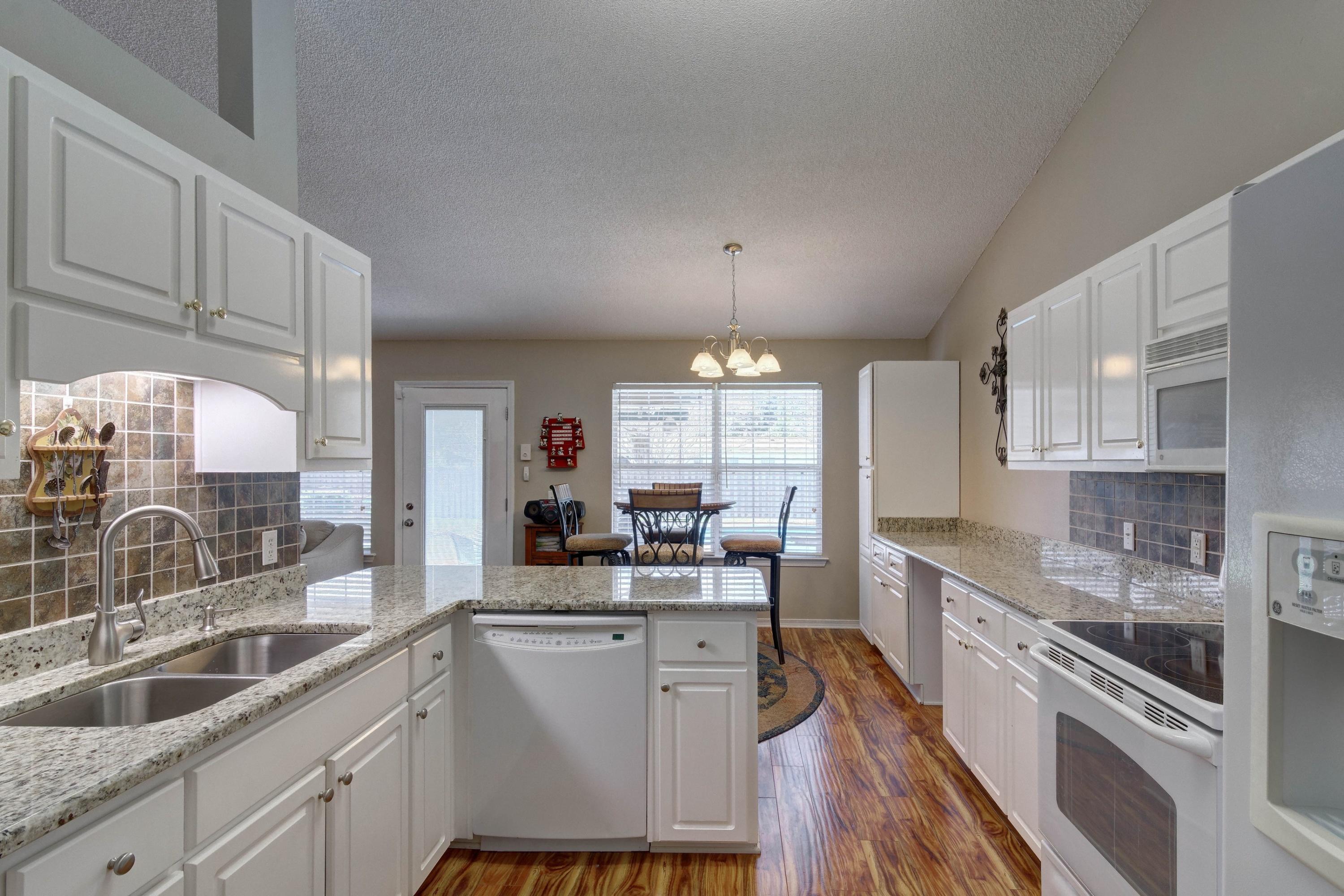MARION MANOR - Residential