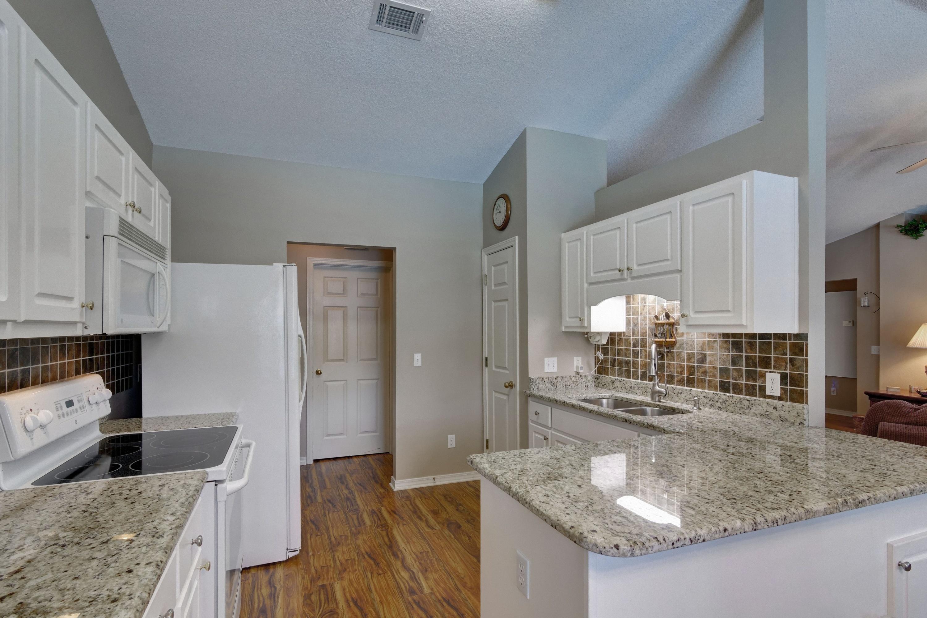 MARION MANOR - Residential