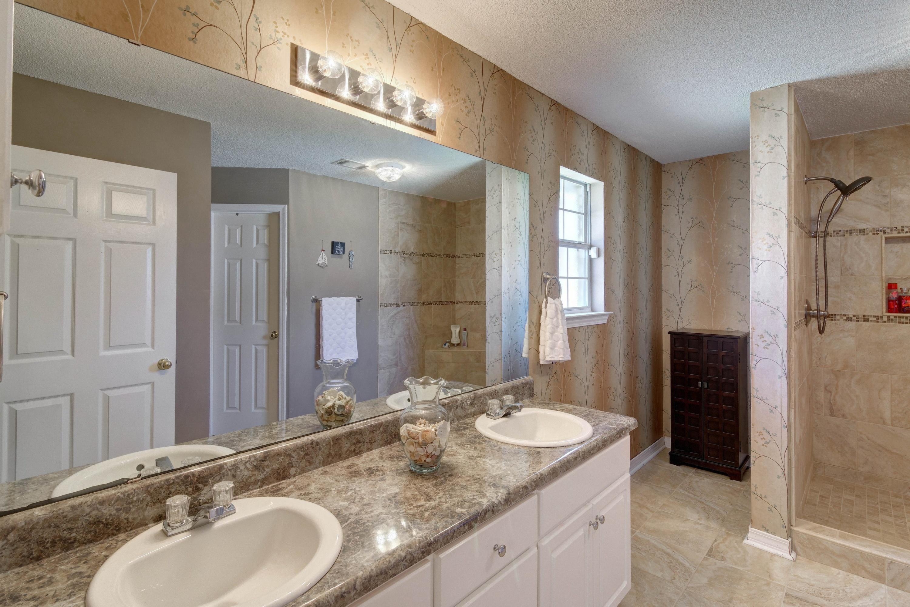MARION MANOR - Residential