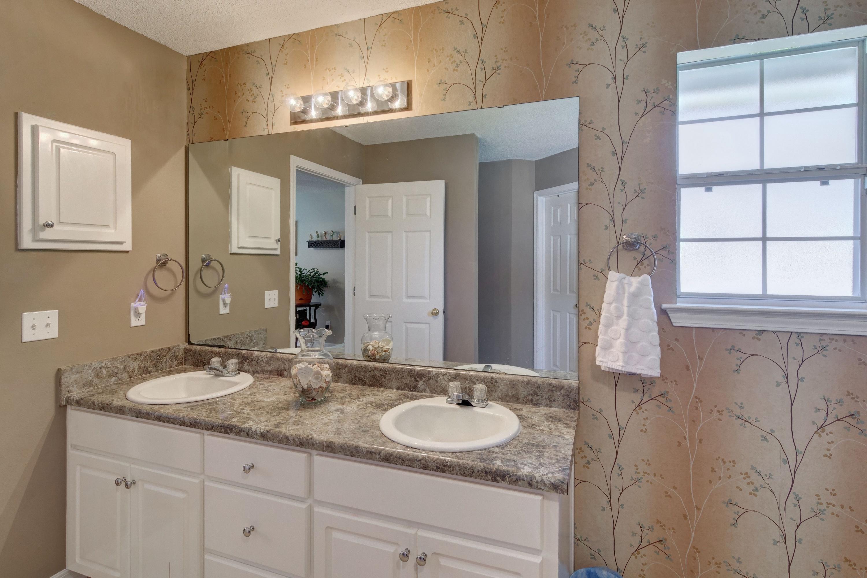MARION MANOR - Residential