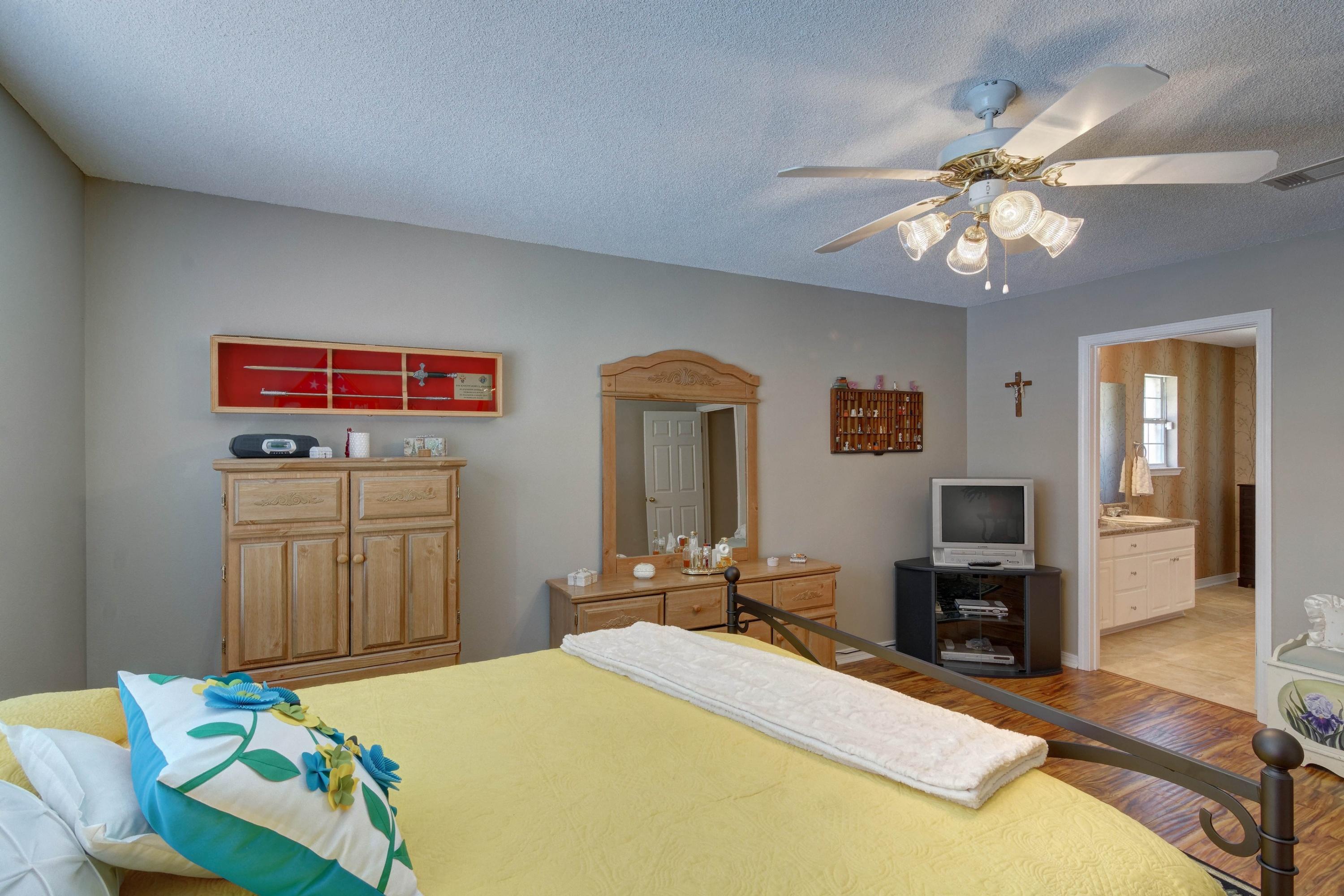 MARION MANOR - Residential