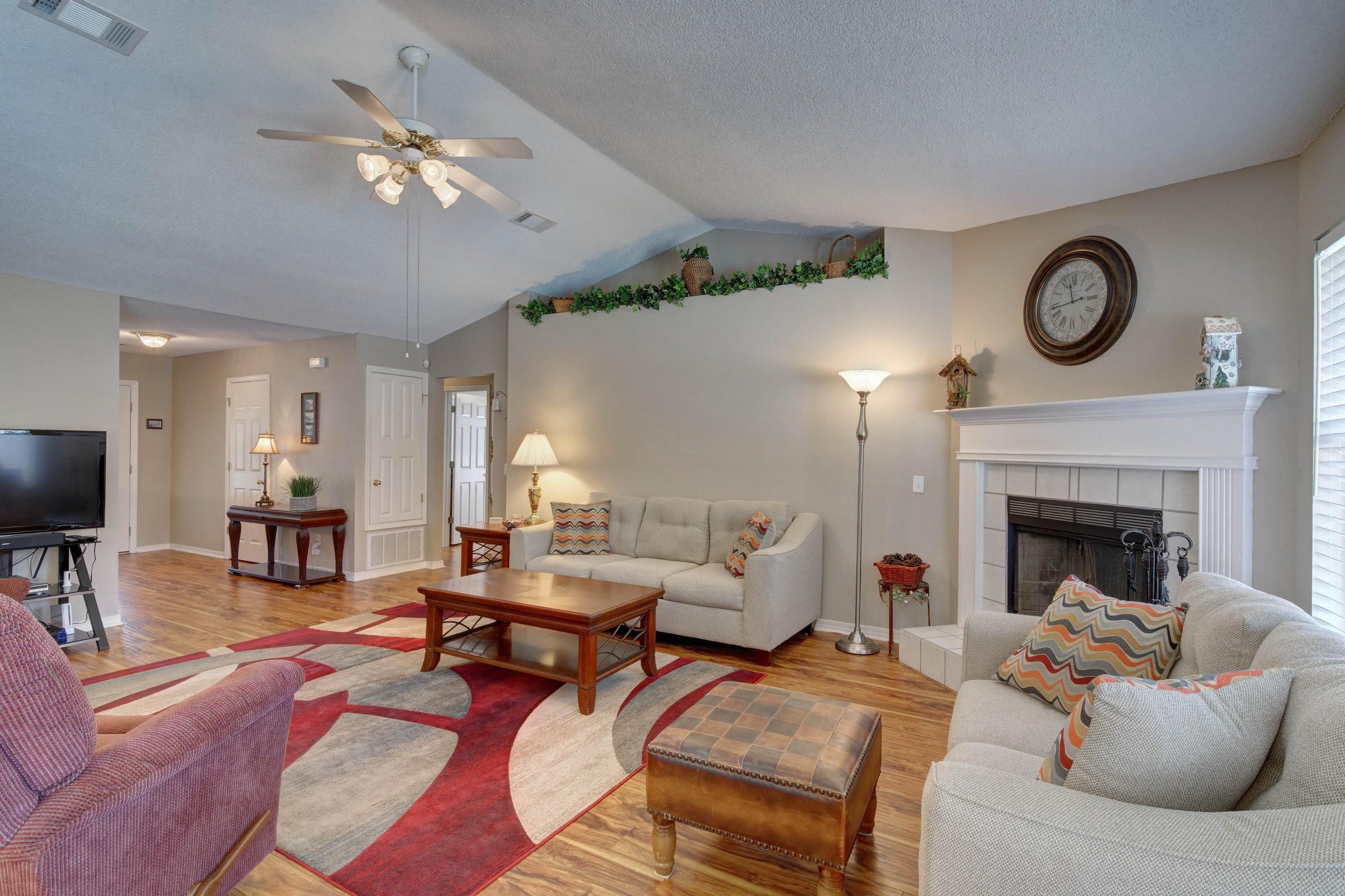 MARION MANOR - Residential