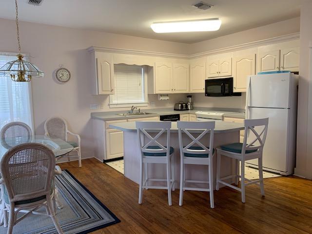VILLAGE AT NAVARRE - Residential Lease