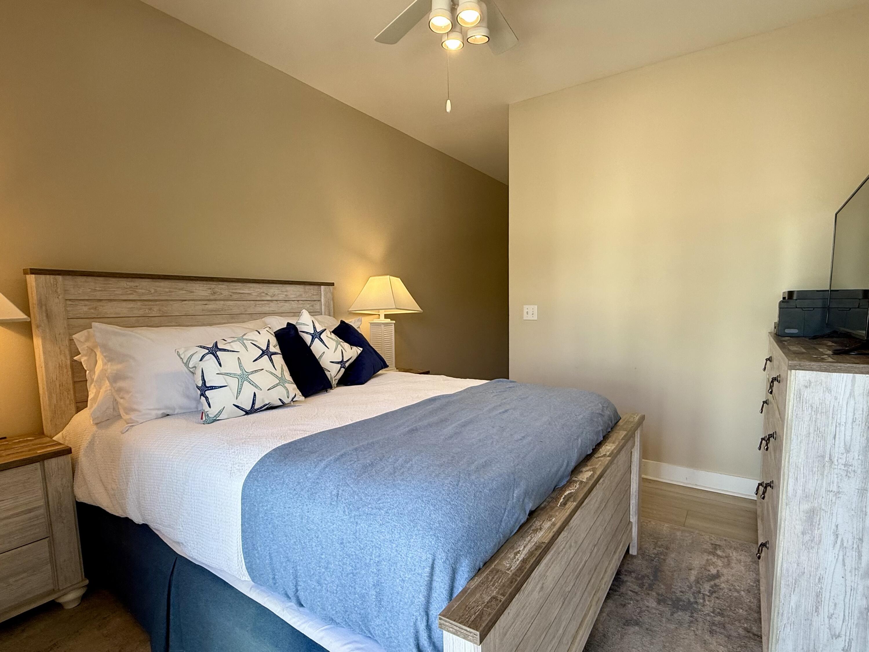 VILLAGE AT NAVARRE - Residential Lease