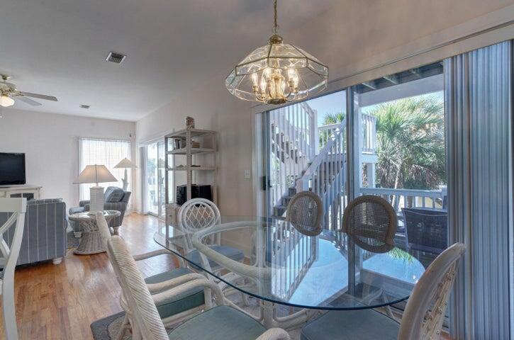 VILLAGE AT NAVARRE - Residential Lease