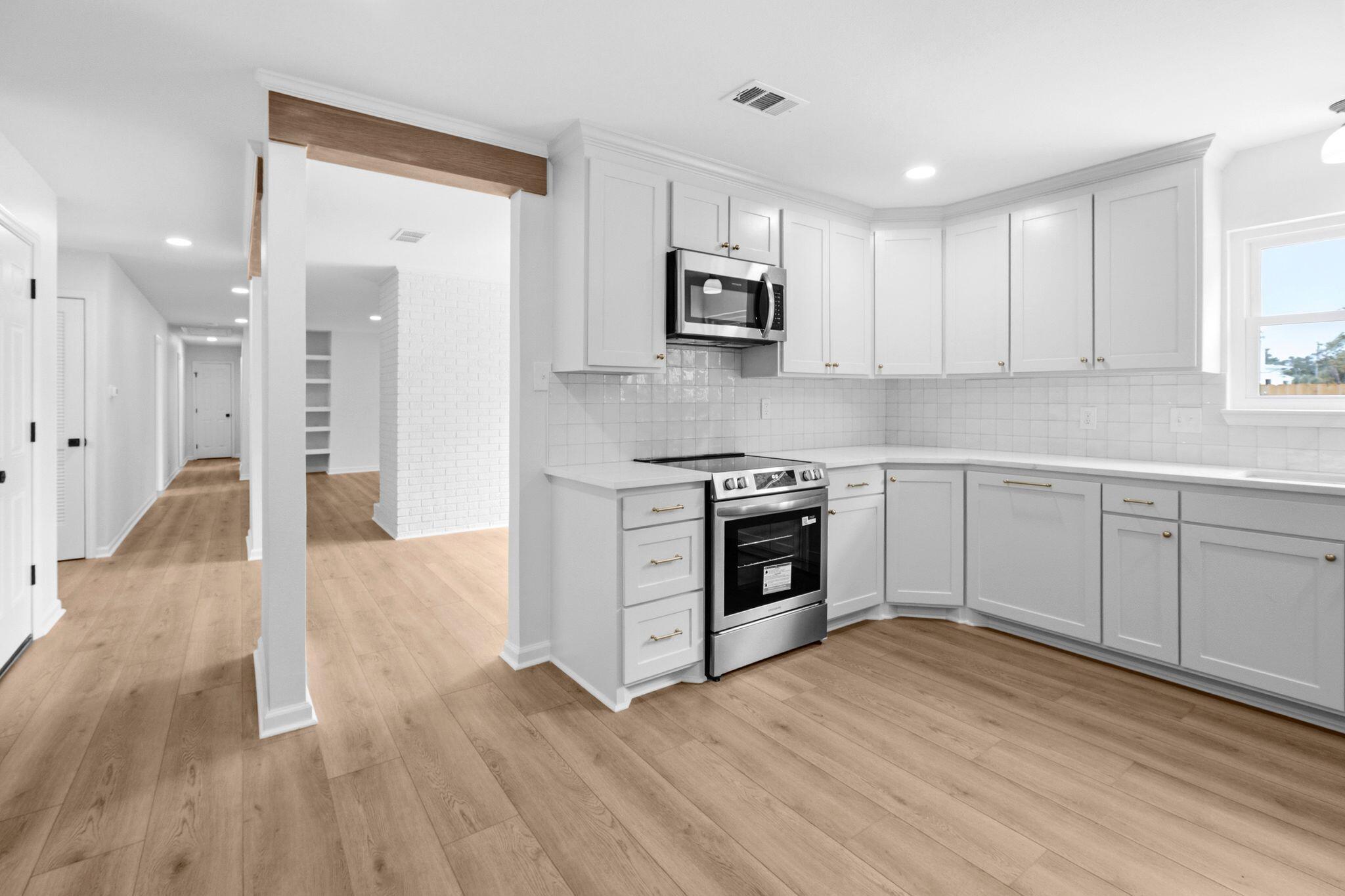 Diamond Head-Lakeside - Residential