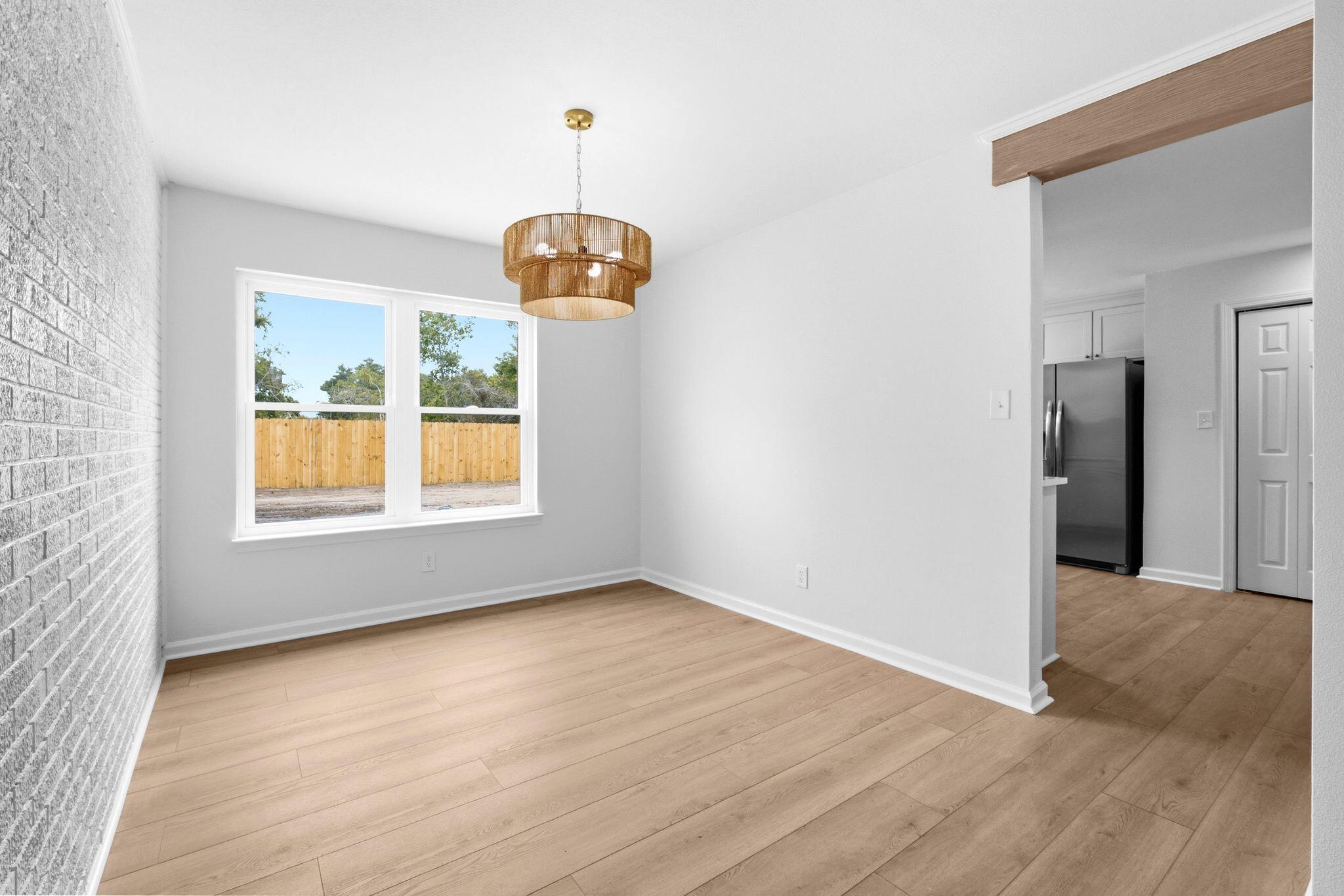 Diamond Head-Lakeside - Residential