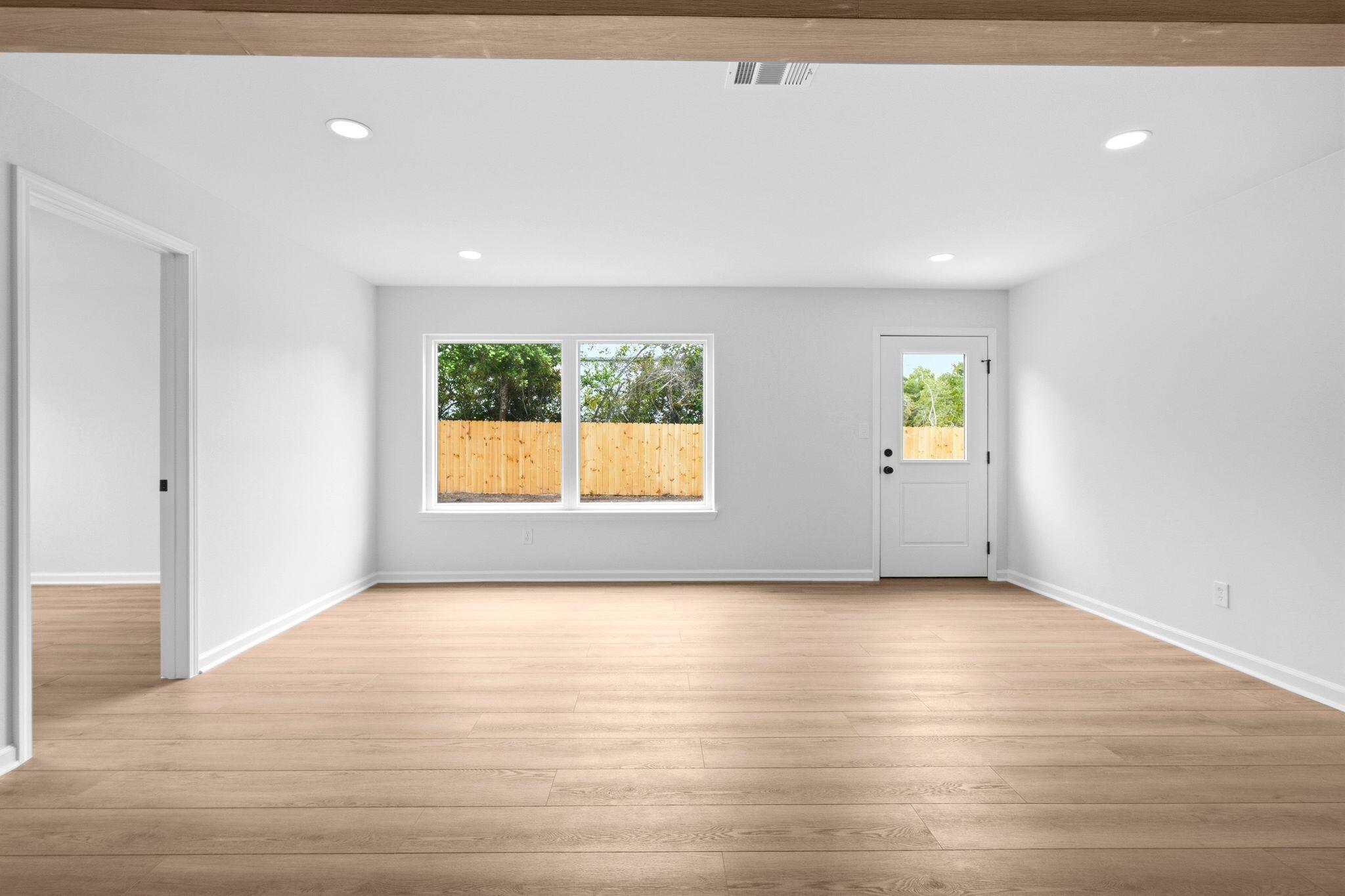 Diamond Head-Lakeside - Residential