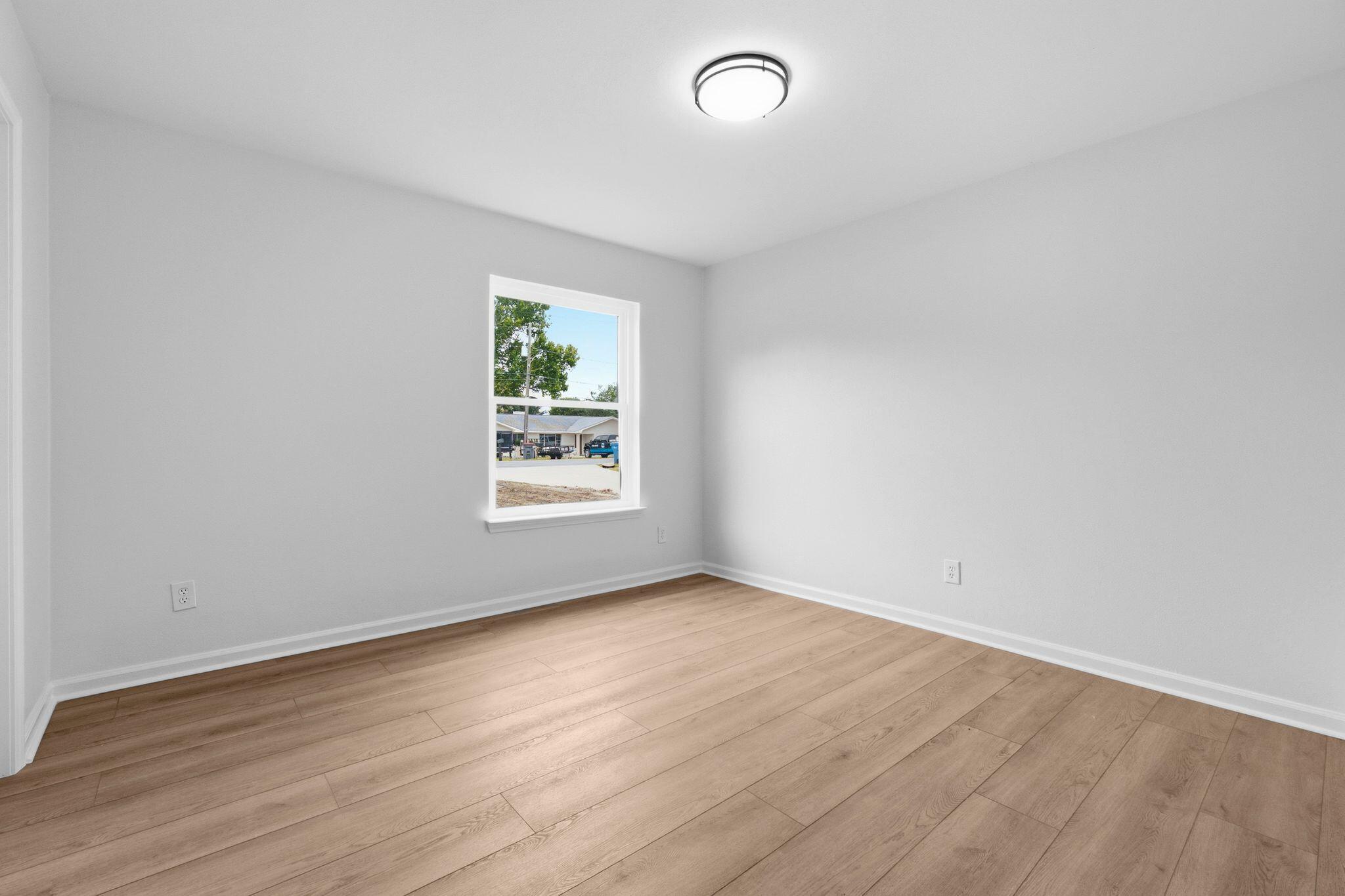 Diamond Head-Lakeside - Residential