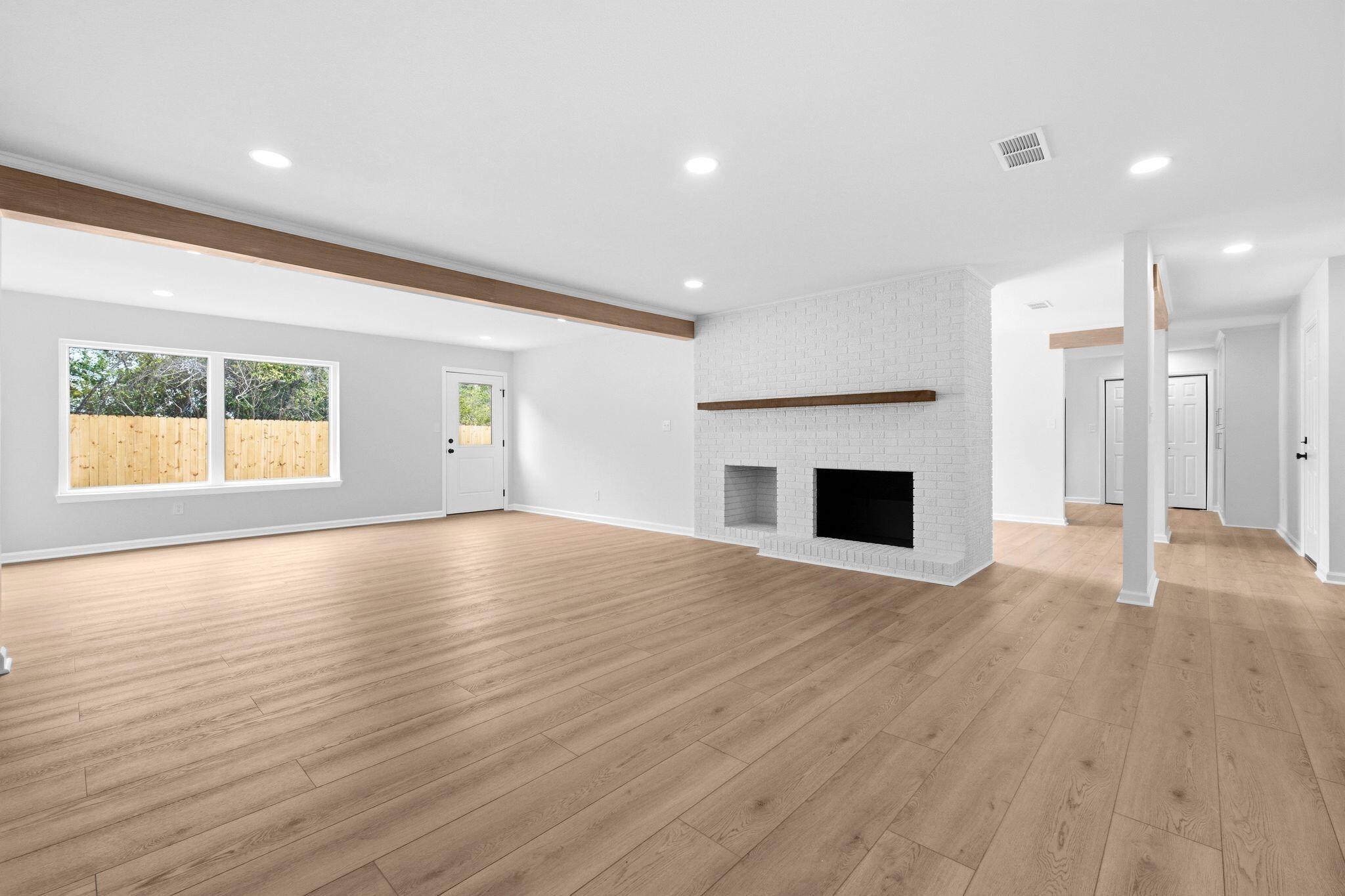 Diamond Head-Lakeside - Residential