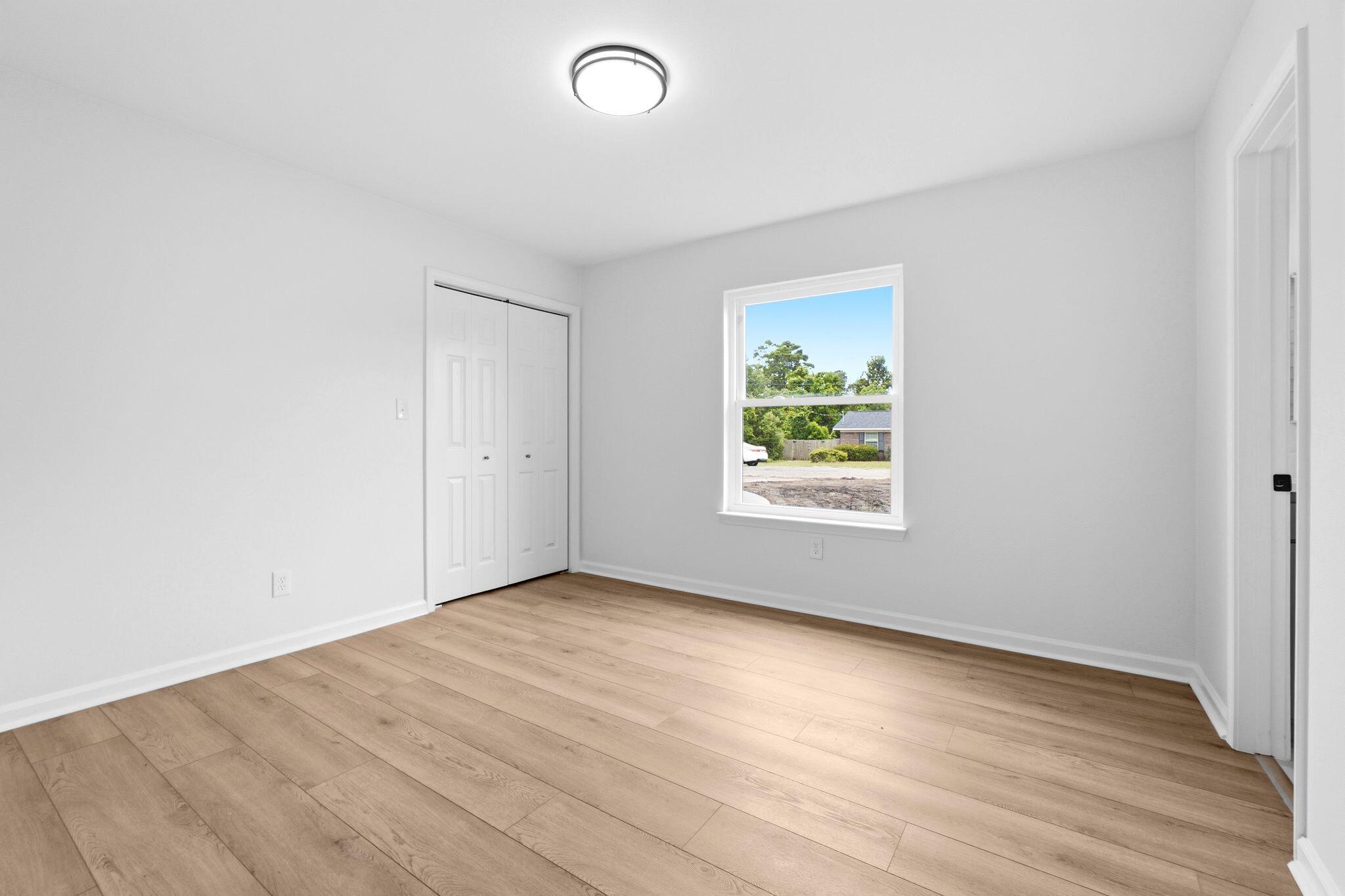Diamond Head-Lakeside - Residential