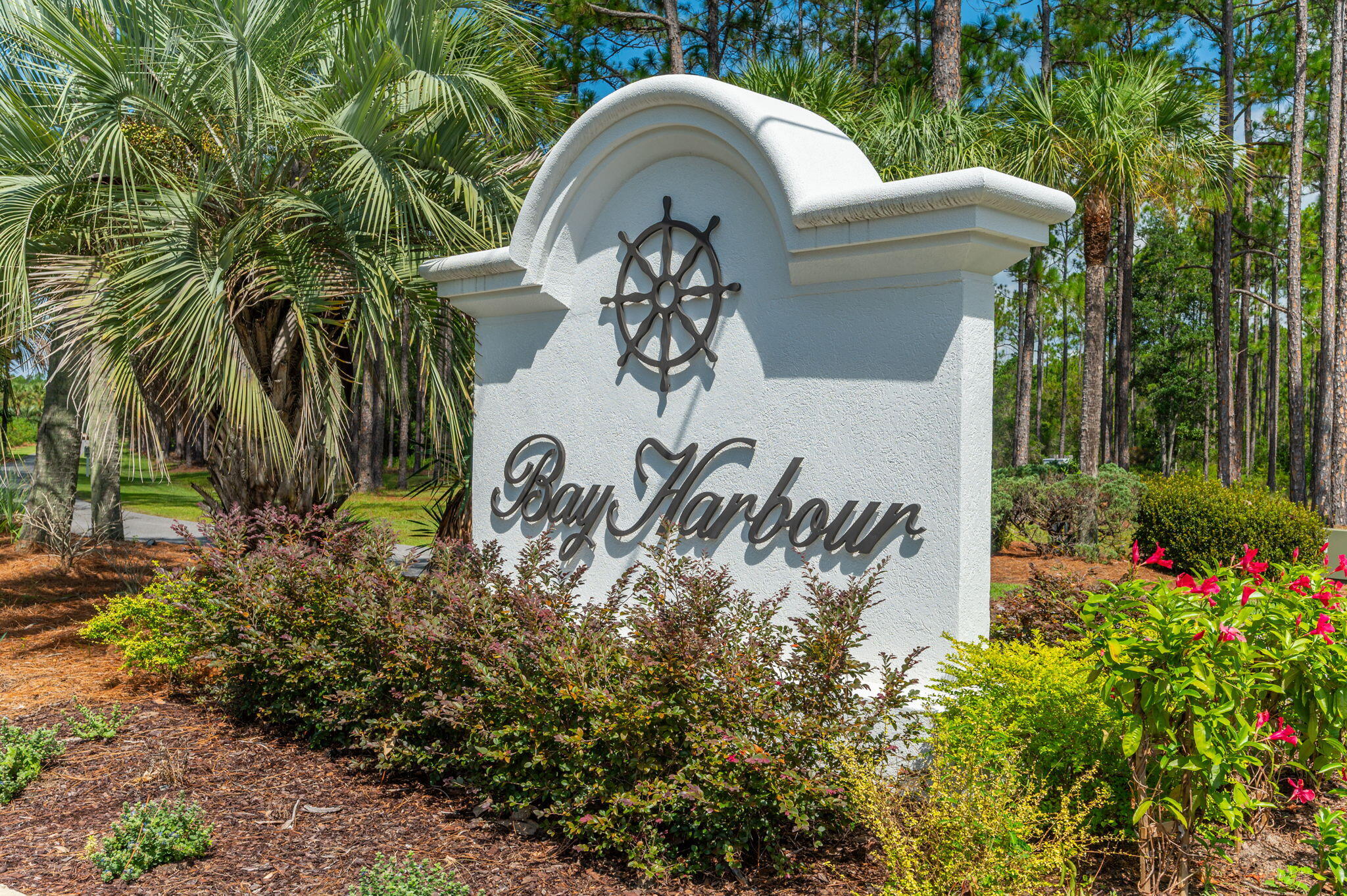 BAY HARBOUR - Land