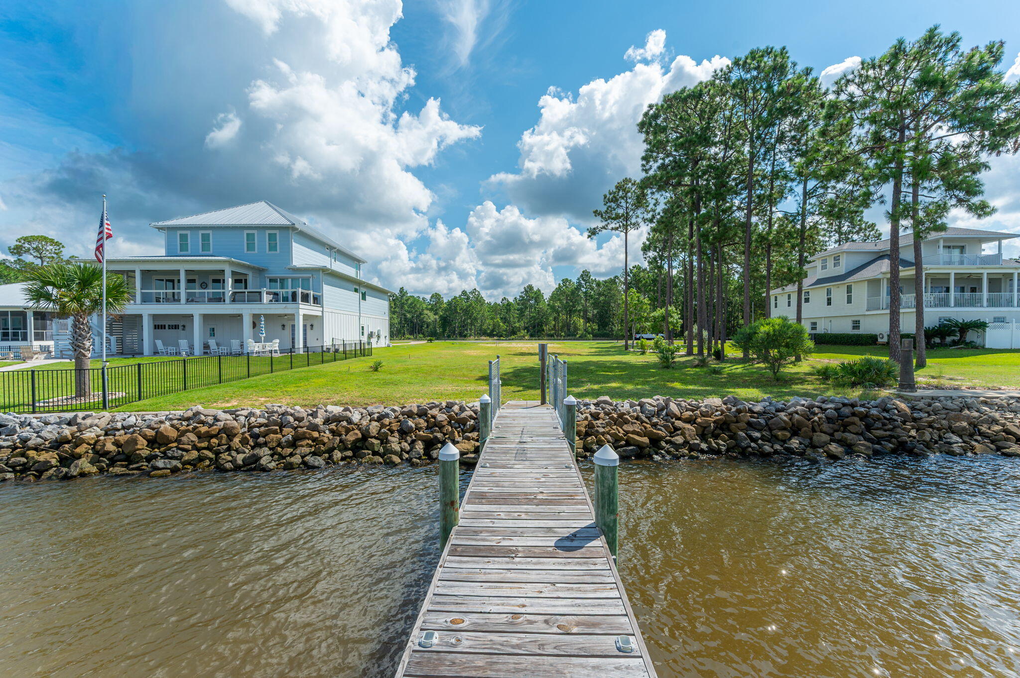 BAY HARBOUR - Land