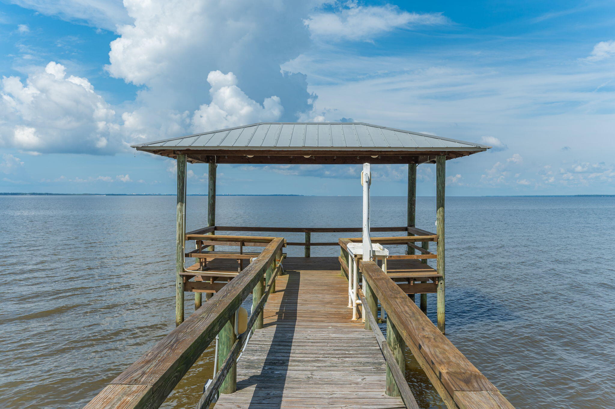 BAY HARBOUR - Land