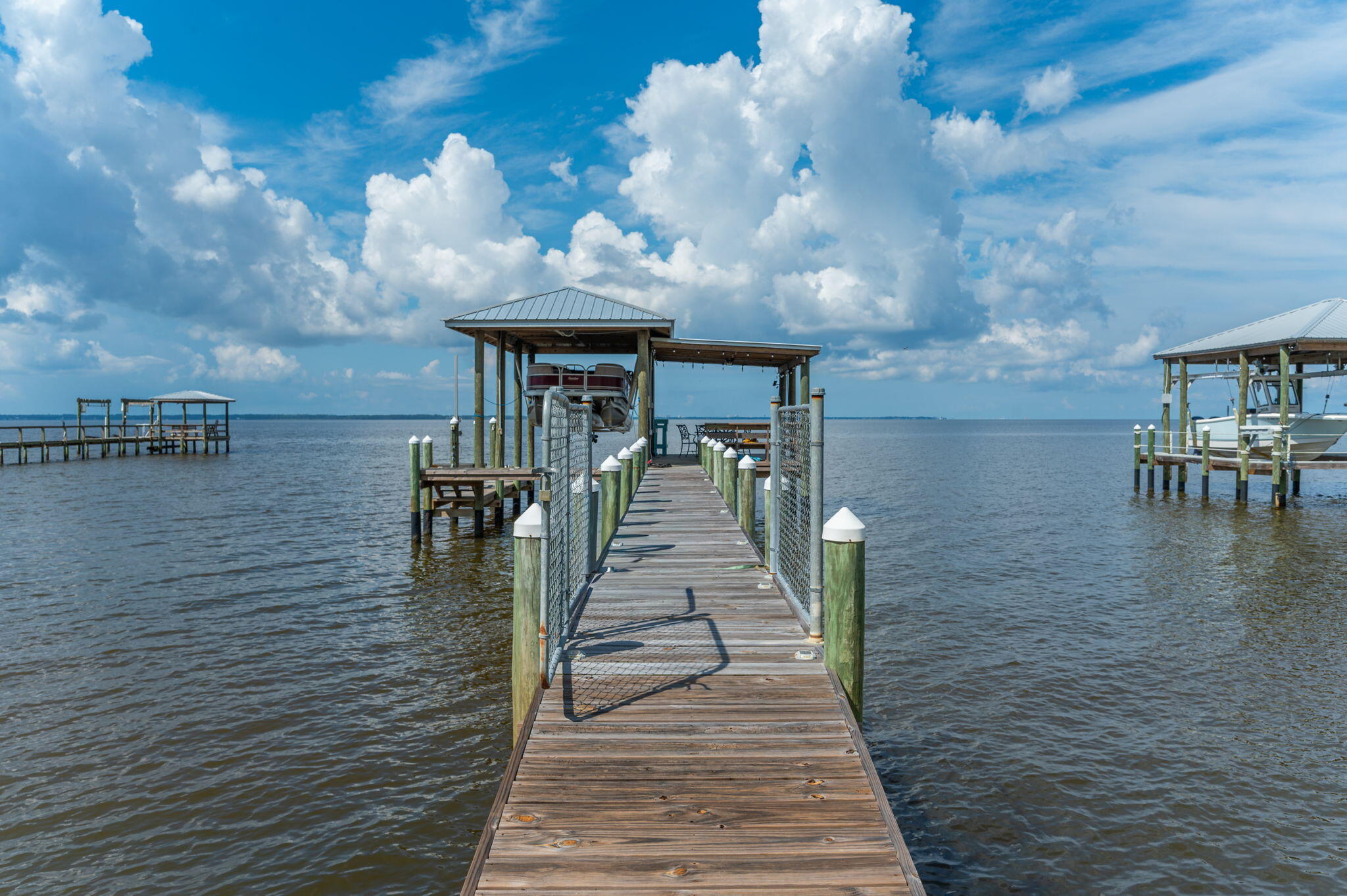BAY HARBOUR - Land
