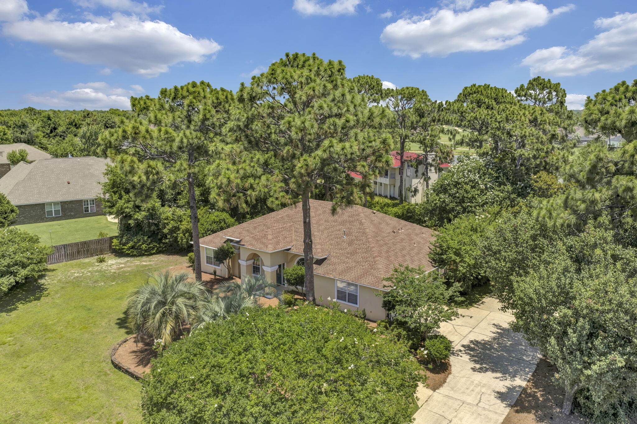 HOLLEY BY THE SEA - Residential