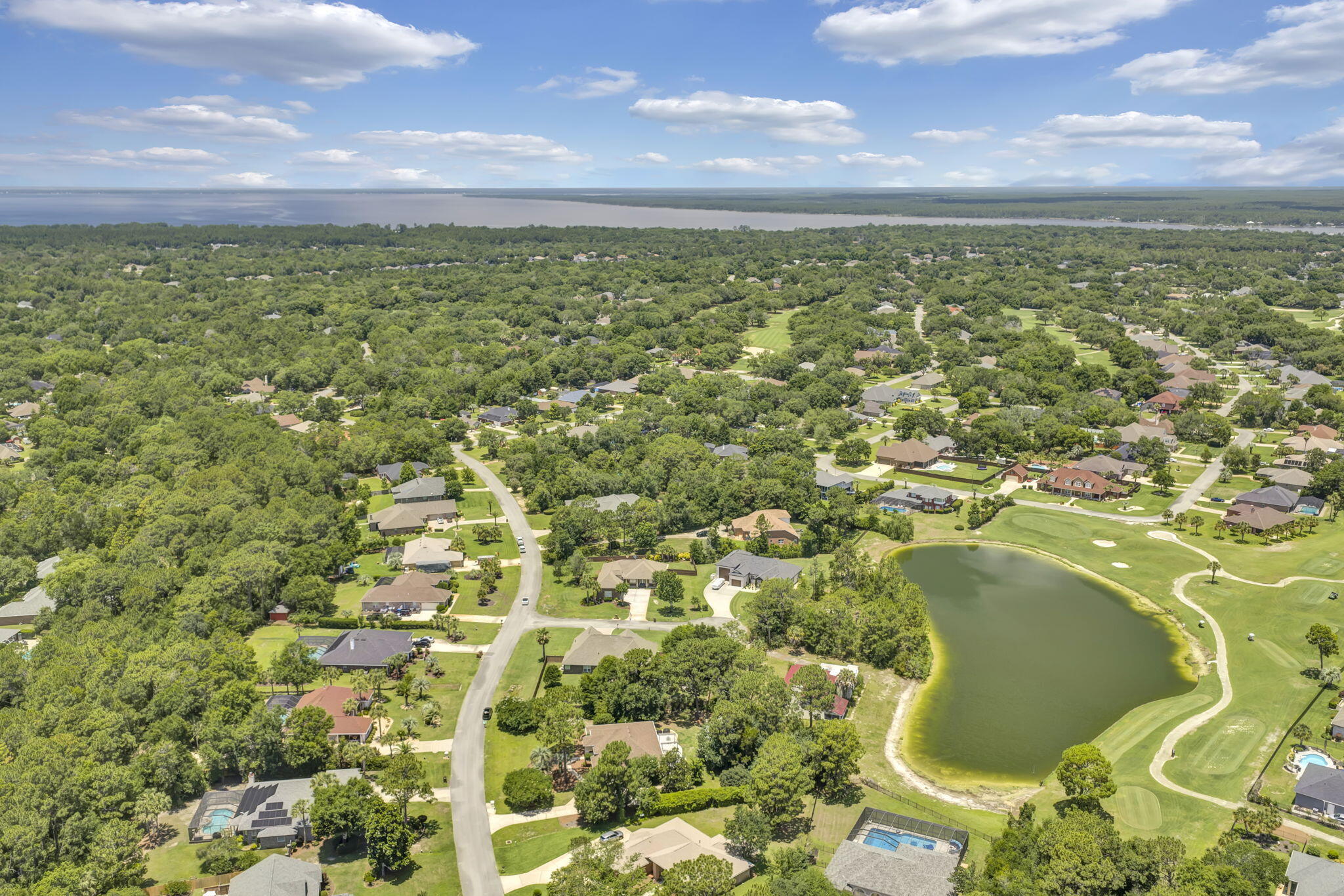 HOLLEY BY THE SEA - Residential