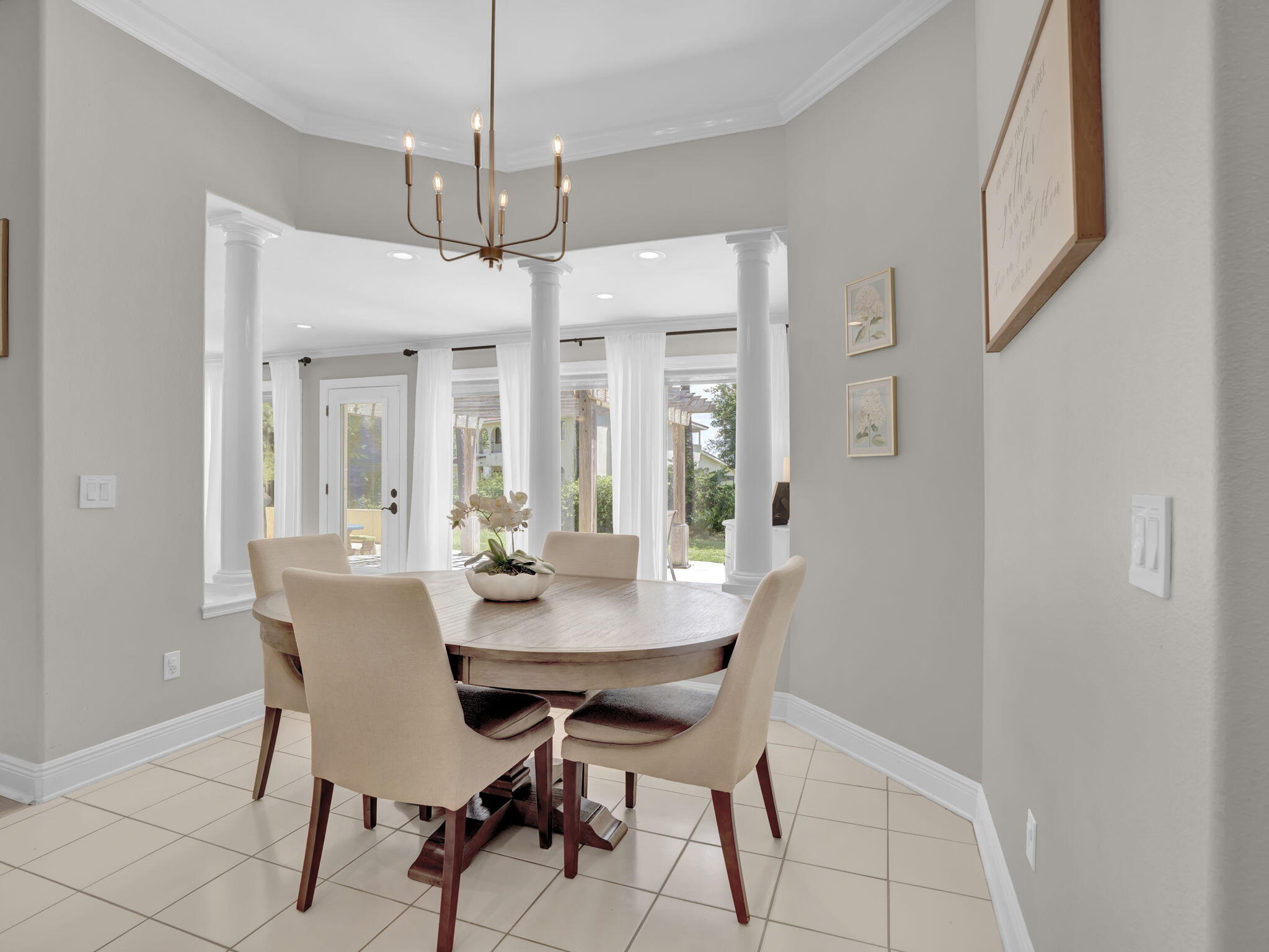 HOLLEY BY THE SEA - Residential