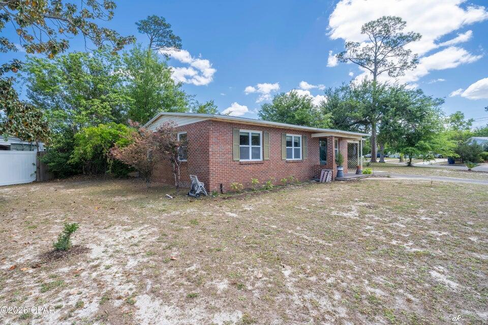EDGEWOOD - Residential