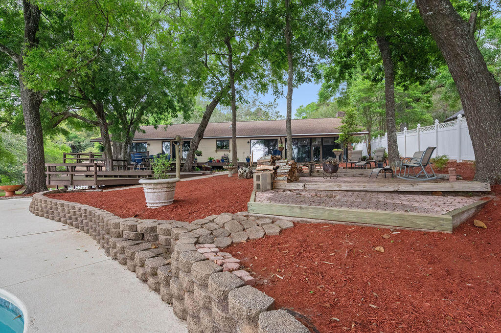 ROCKY BAYOU COUNTRY CLUB ESTATES 5 - Residential