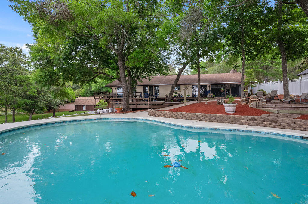 ROCKY BAYOU COUNTRY CLUB ESTATES 5 - Residential