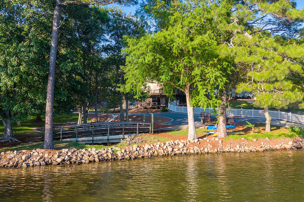 ROCKY BAYOU COUNTRY CLUB ESTATES 5 - Residential