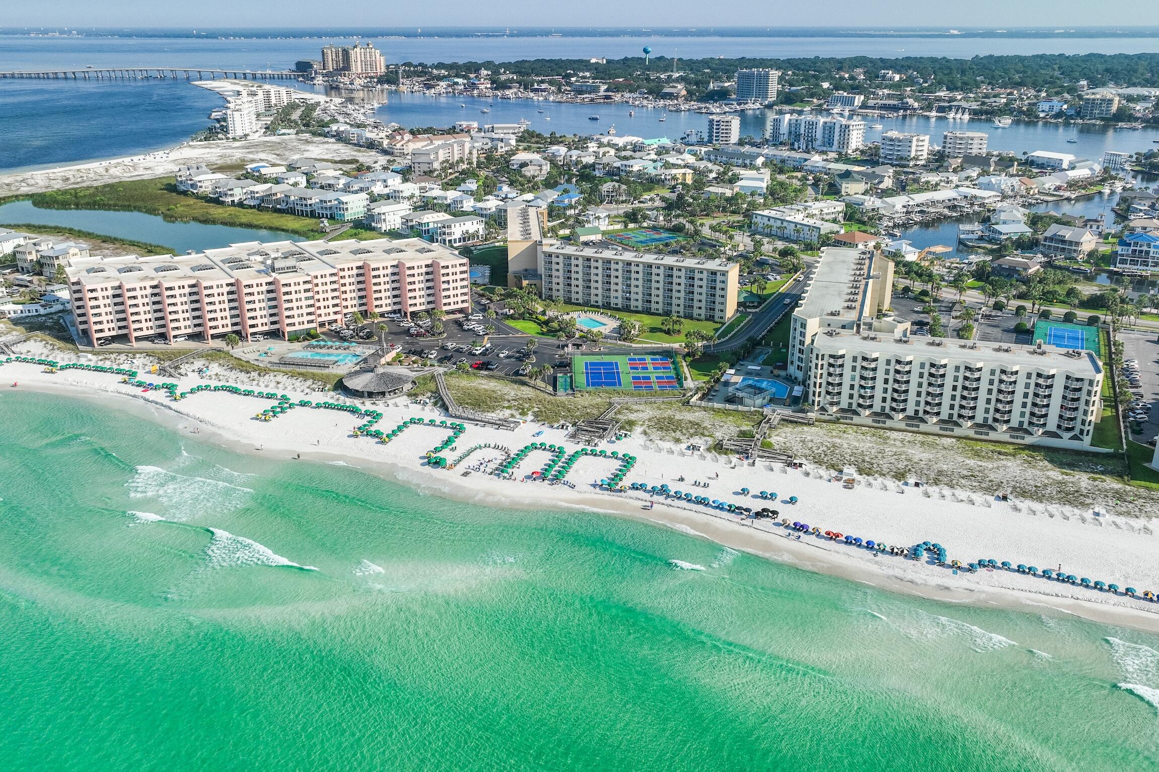 ISLANDER CONDO - Residential