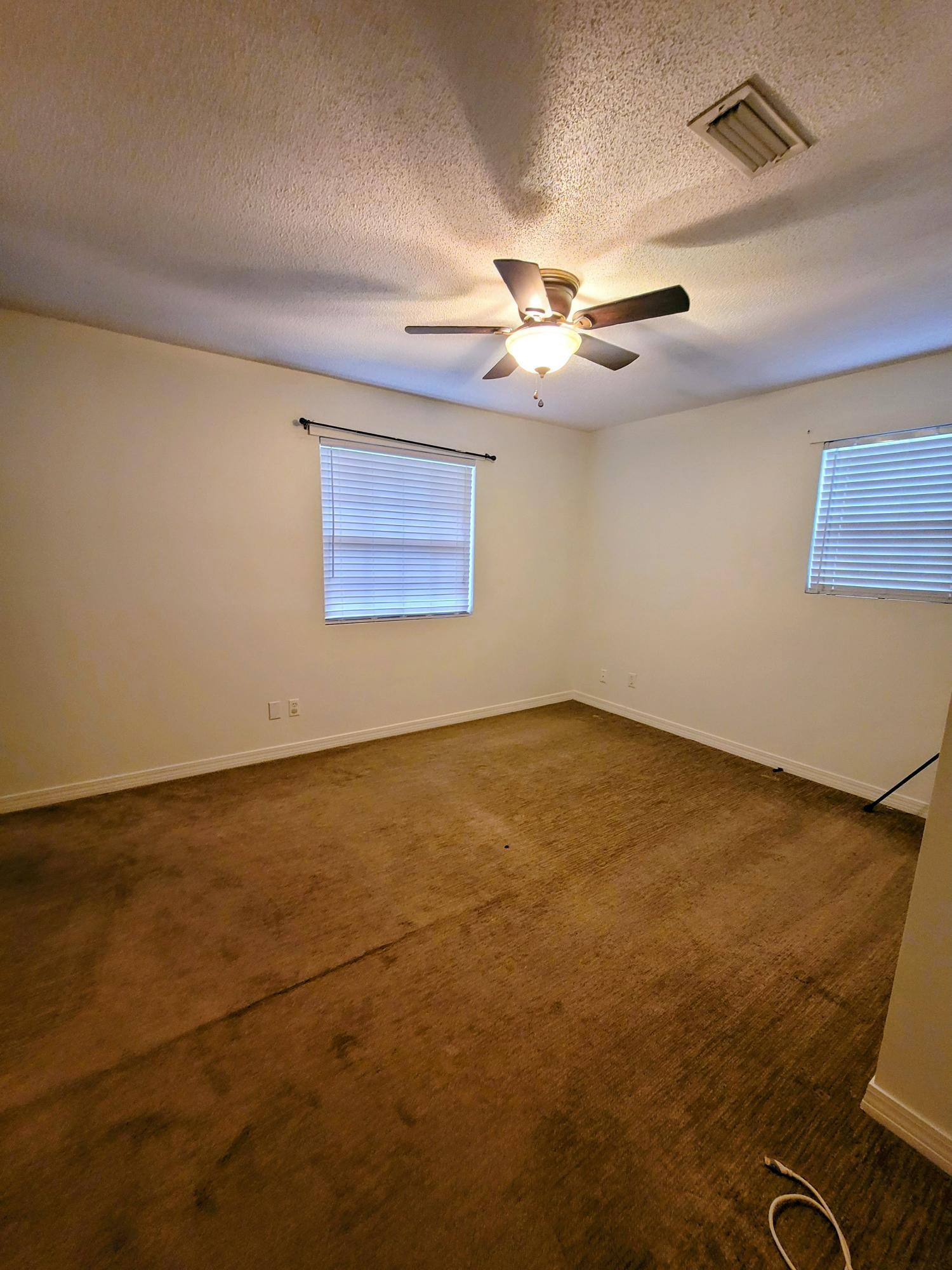 METES & BOUNDS - Residential Lease
