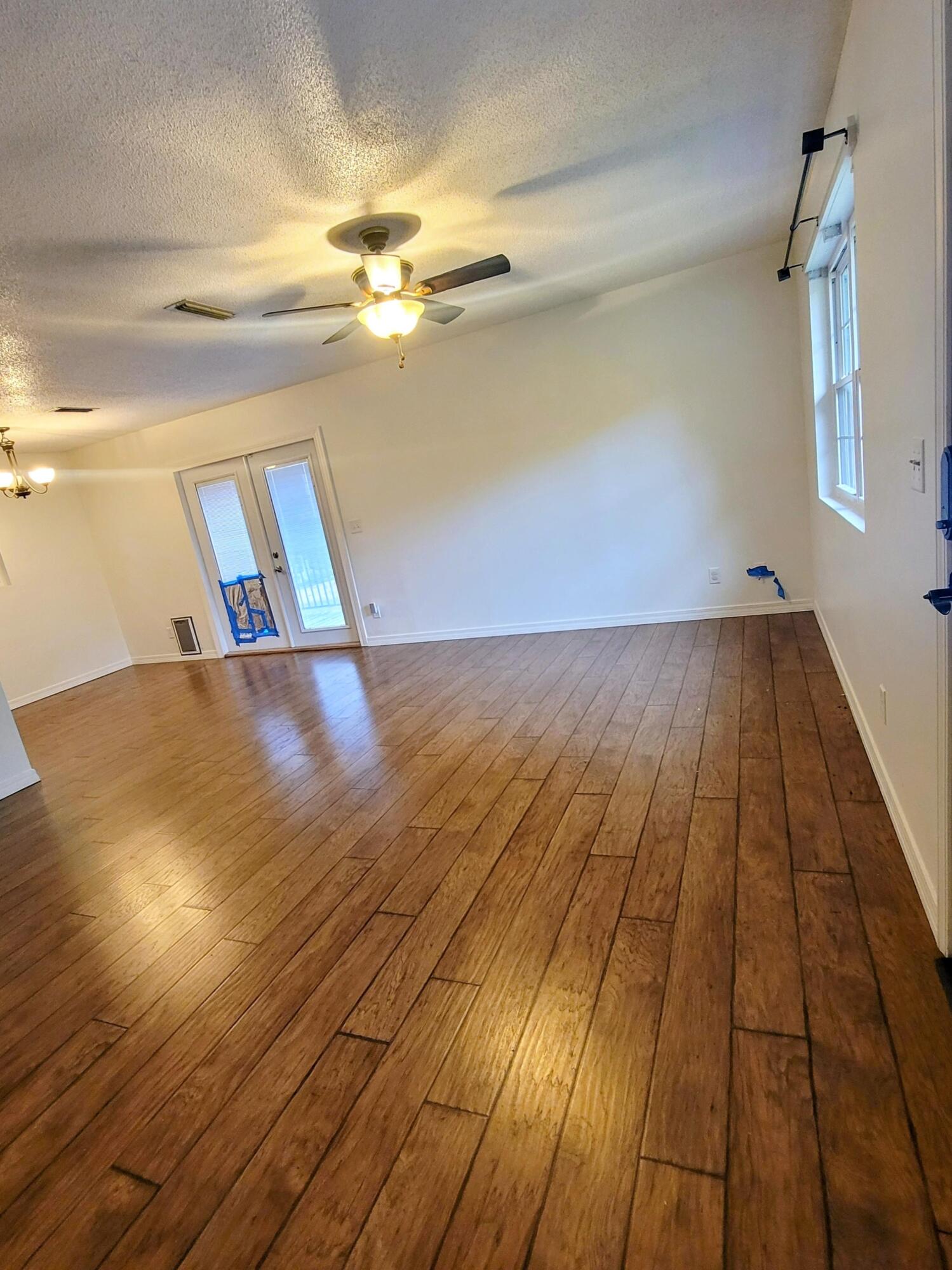 METES & BOUNDS - Residential Lease