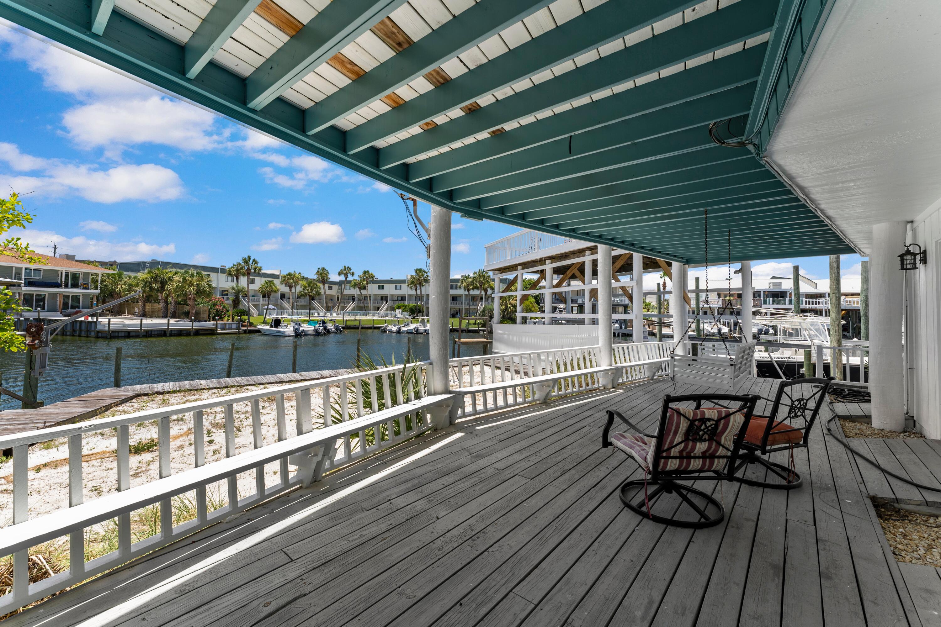 HOLIDAY ISLE - Residential
