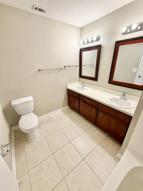 SADDLE CREEK - Residential