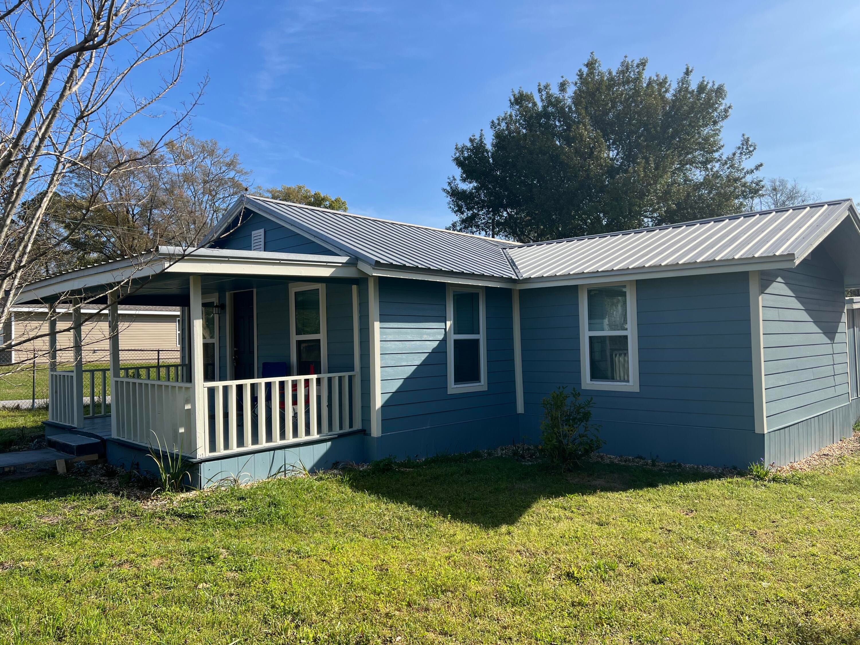 OAK PARK - Residential Lease