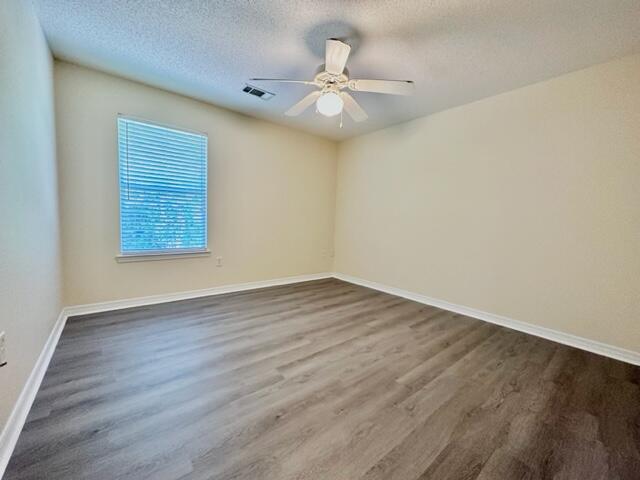 SANTA ROSA OAKS CONDOMINIUM - Residential