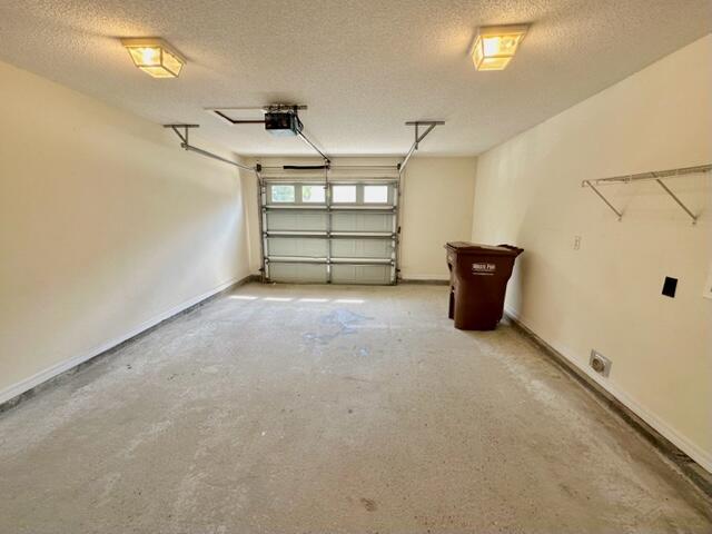 SANTA ROSA OAKS CONDOMINIUM - Residential
