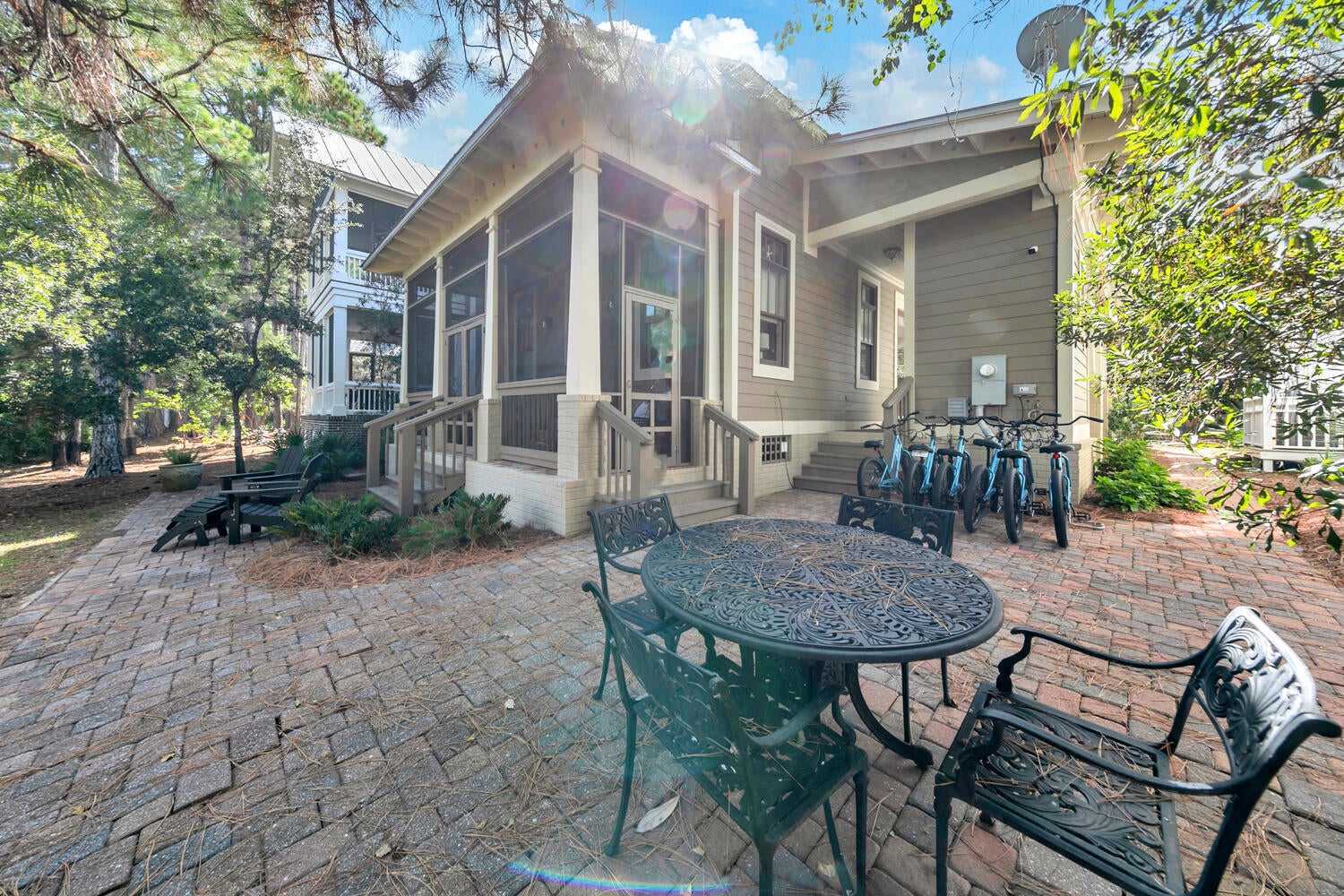 FOREST LAKES - Residential