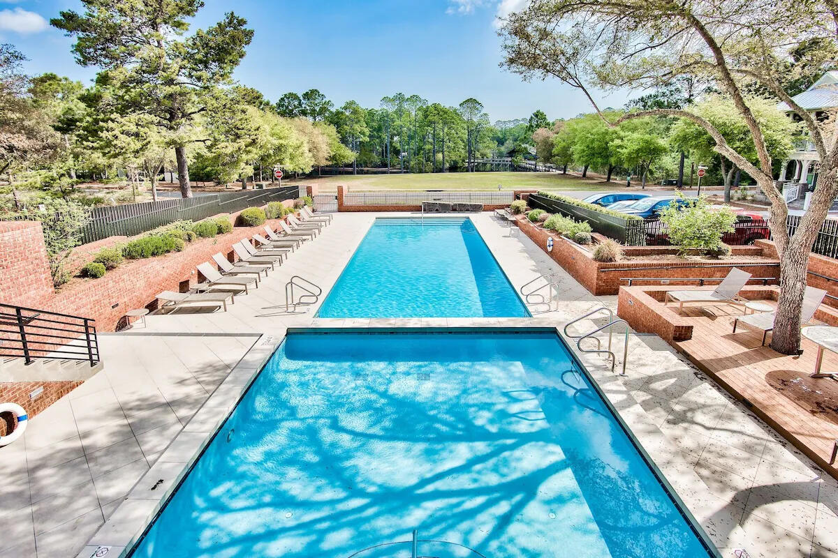 FOREST LAKES - Residential
