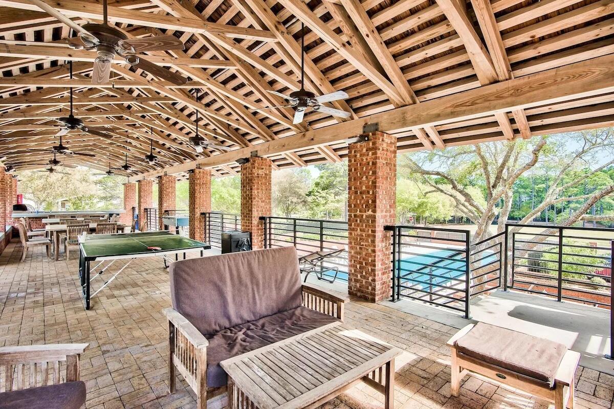 FOREST LAKES - Residential