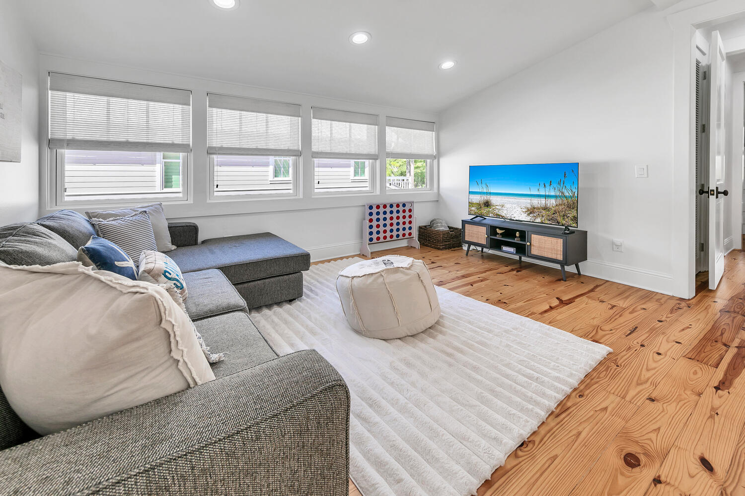 FOREST LAKES - Residential