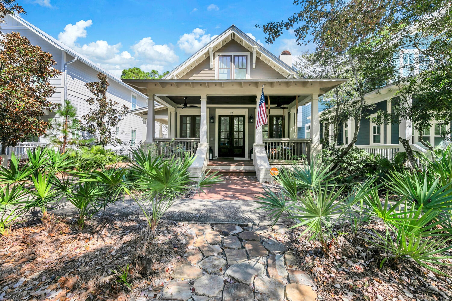 FOREST LAKES - Residential