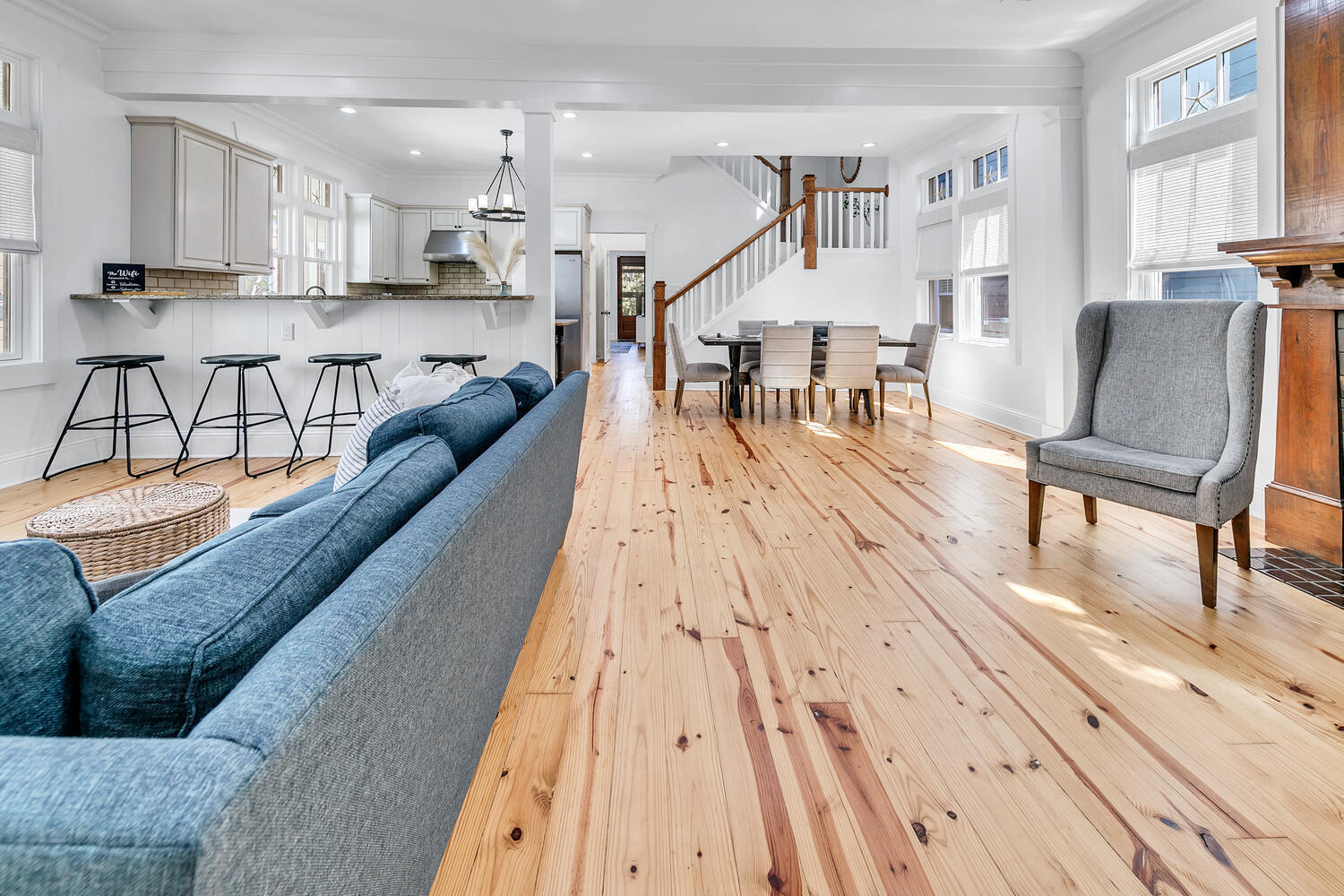 FOREST LAKES - Residential