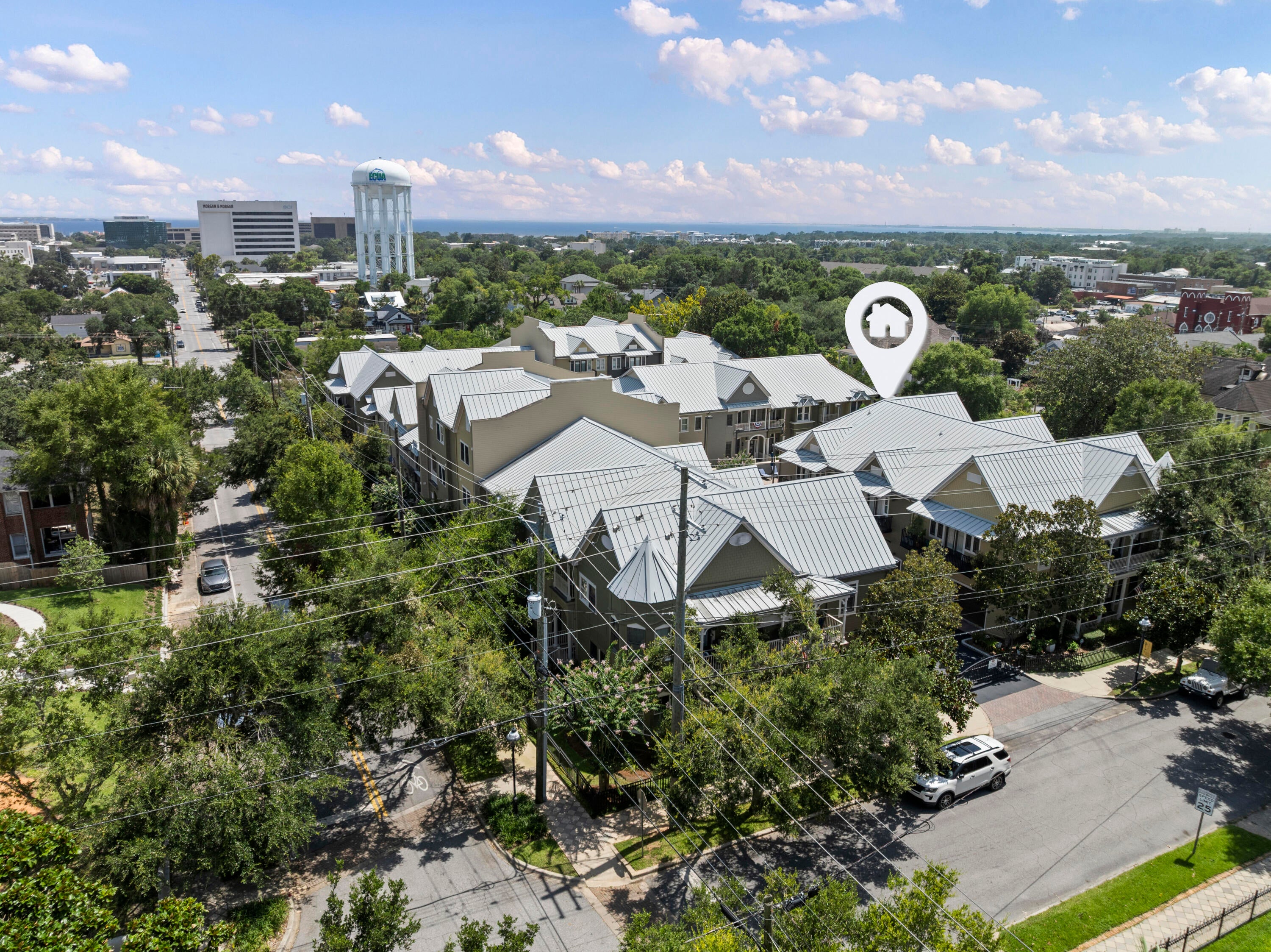 COURT OF NORTH HILL - Residential