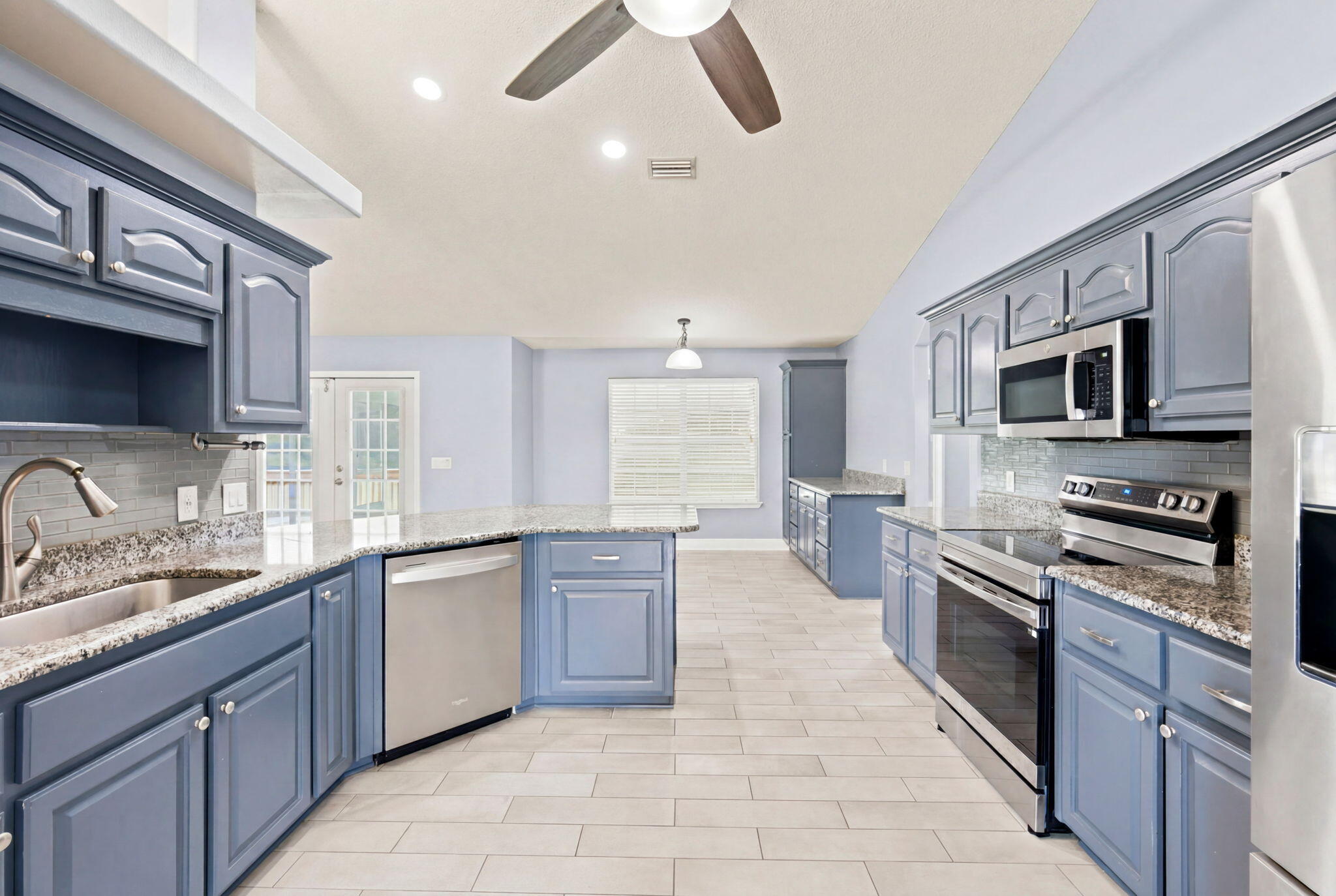HOLLEY BY THE SEA - Residential