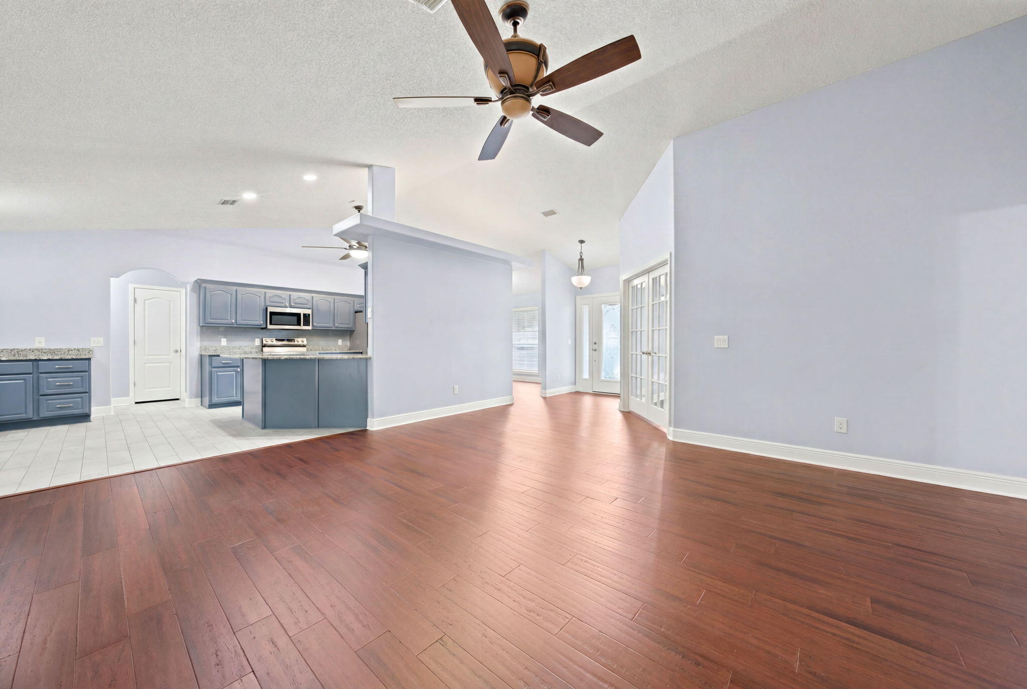 HOLLEY BY THE SEA - Residential