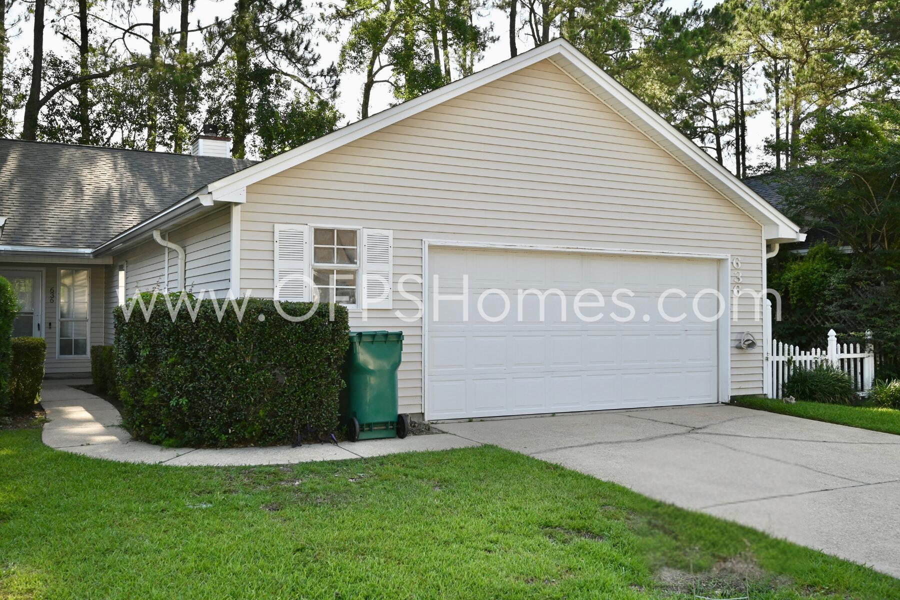 EMERALD GARDENS - Residential Lease