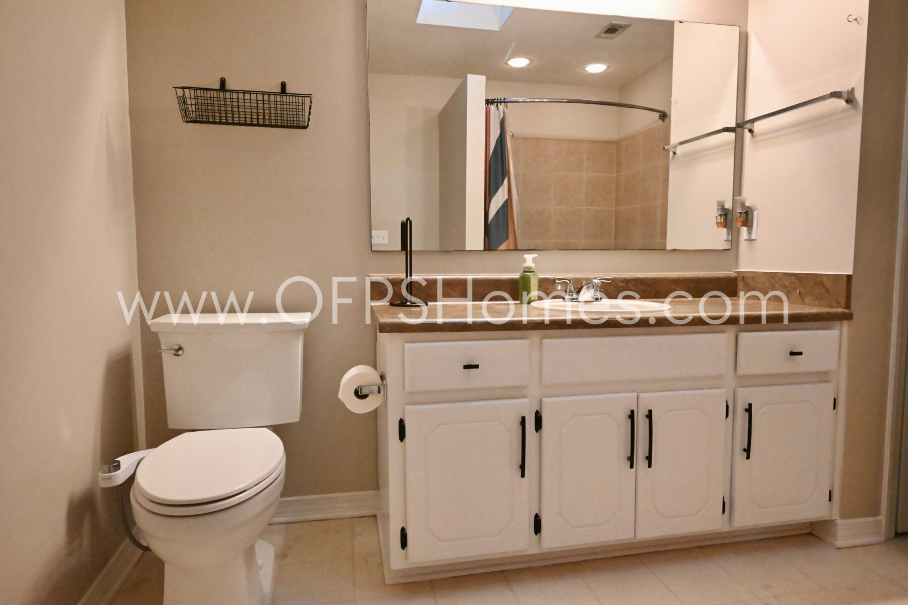 EMERALD GARDENS - Residential Lease