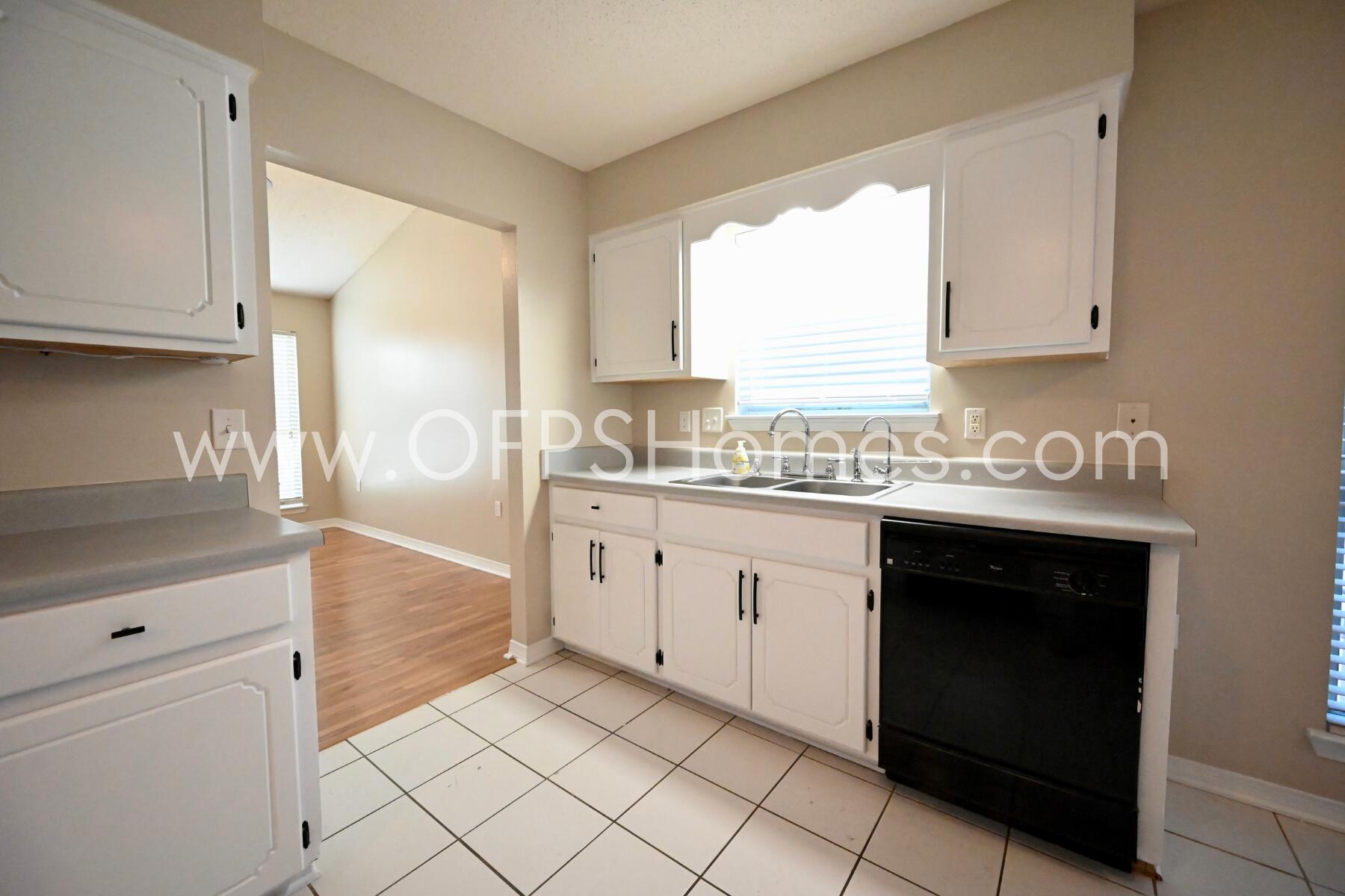 EMERALD GARDENS - Residential Lease