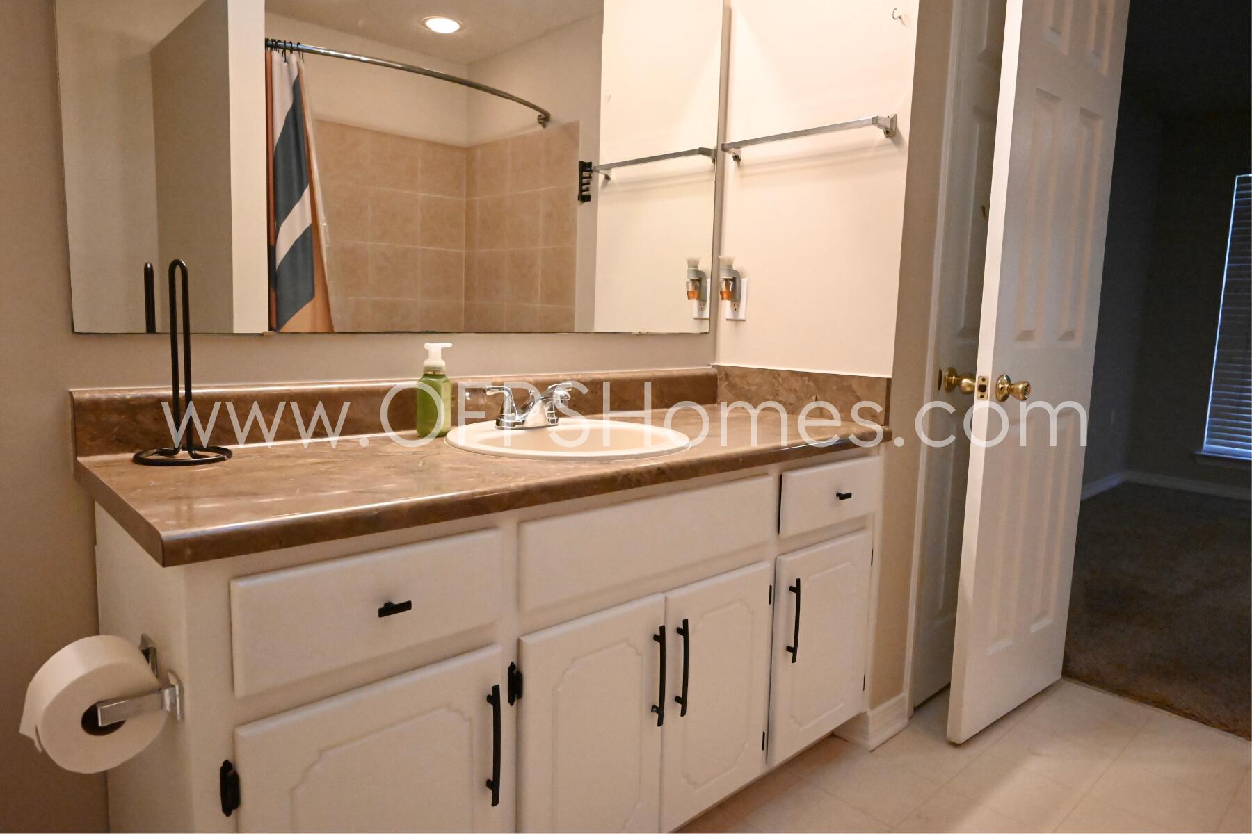 EMERALD GARDENS - Residential Lease