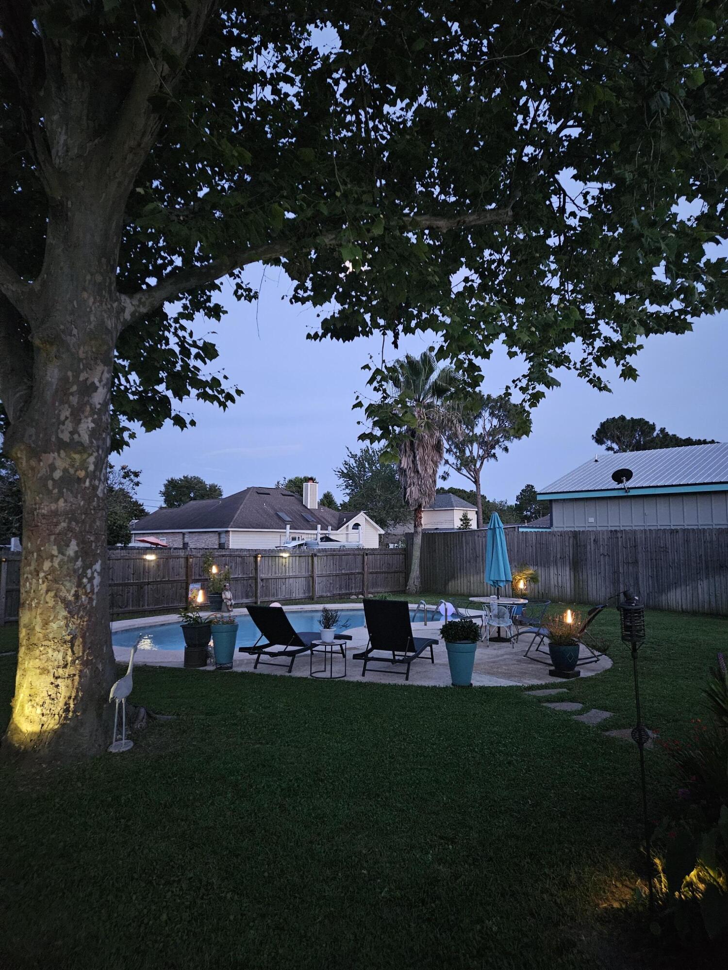 FOX DEN VILLAGES - Residential